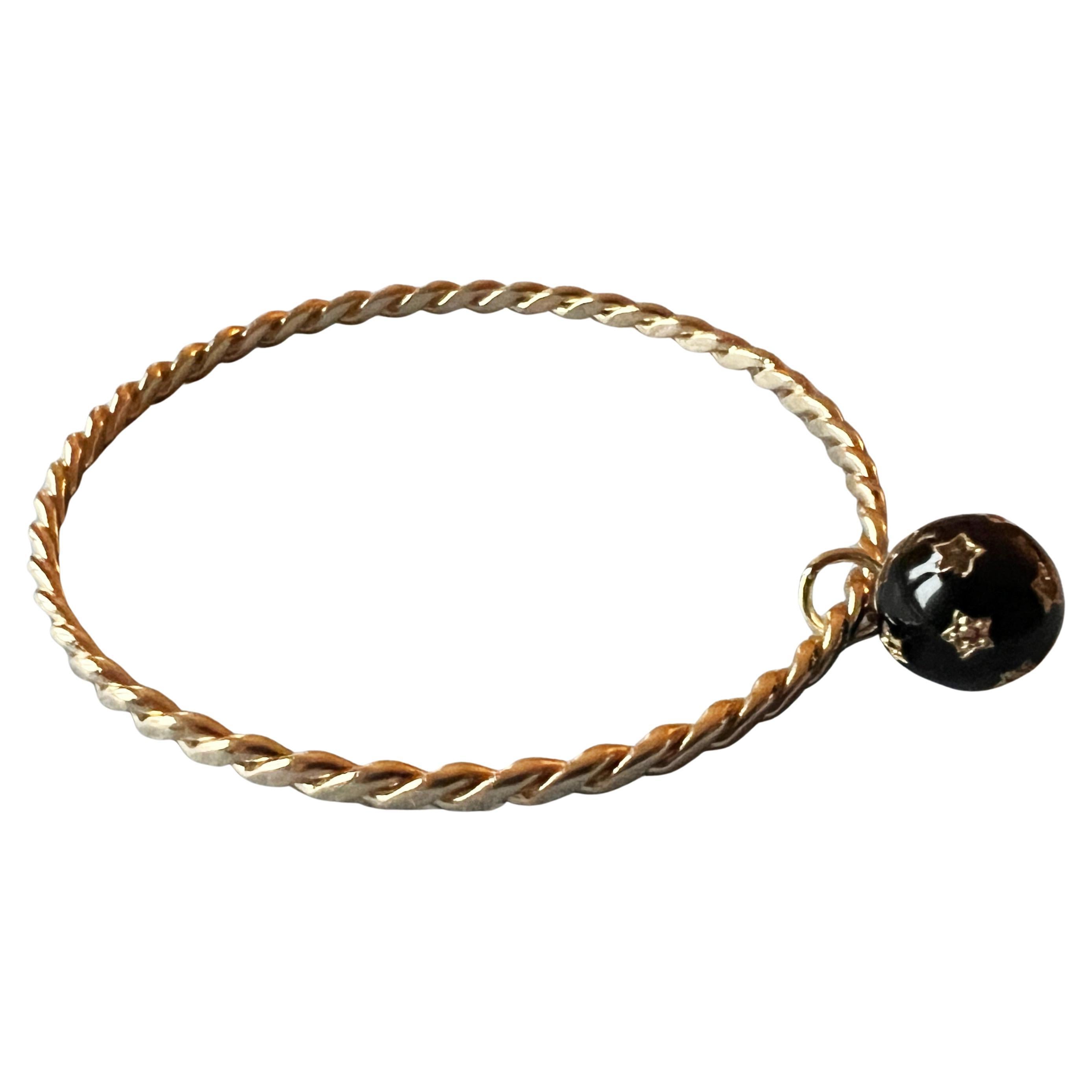 Taille simple Bracelet sphère étoilée en diamant et émail noir - Bracelet de créateur en vente