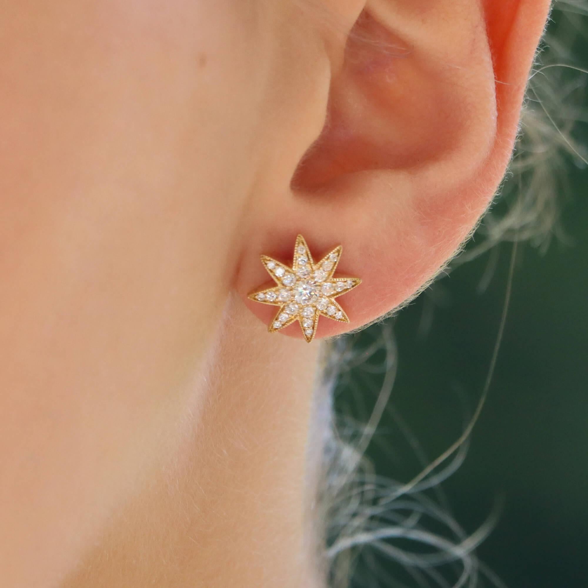 Round Cut Diamond Star Stud Earrings in 18 Carat Yellow Gold