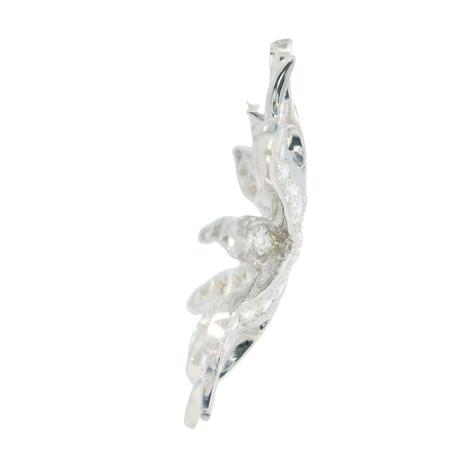 Pendentif étoile en or blanc 18K ~1.94ctw Diamants en vente 9
