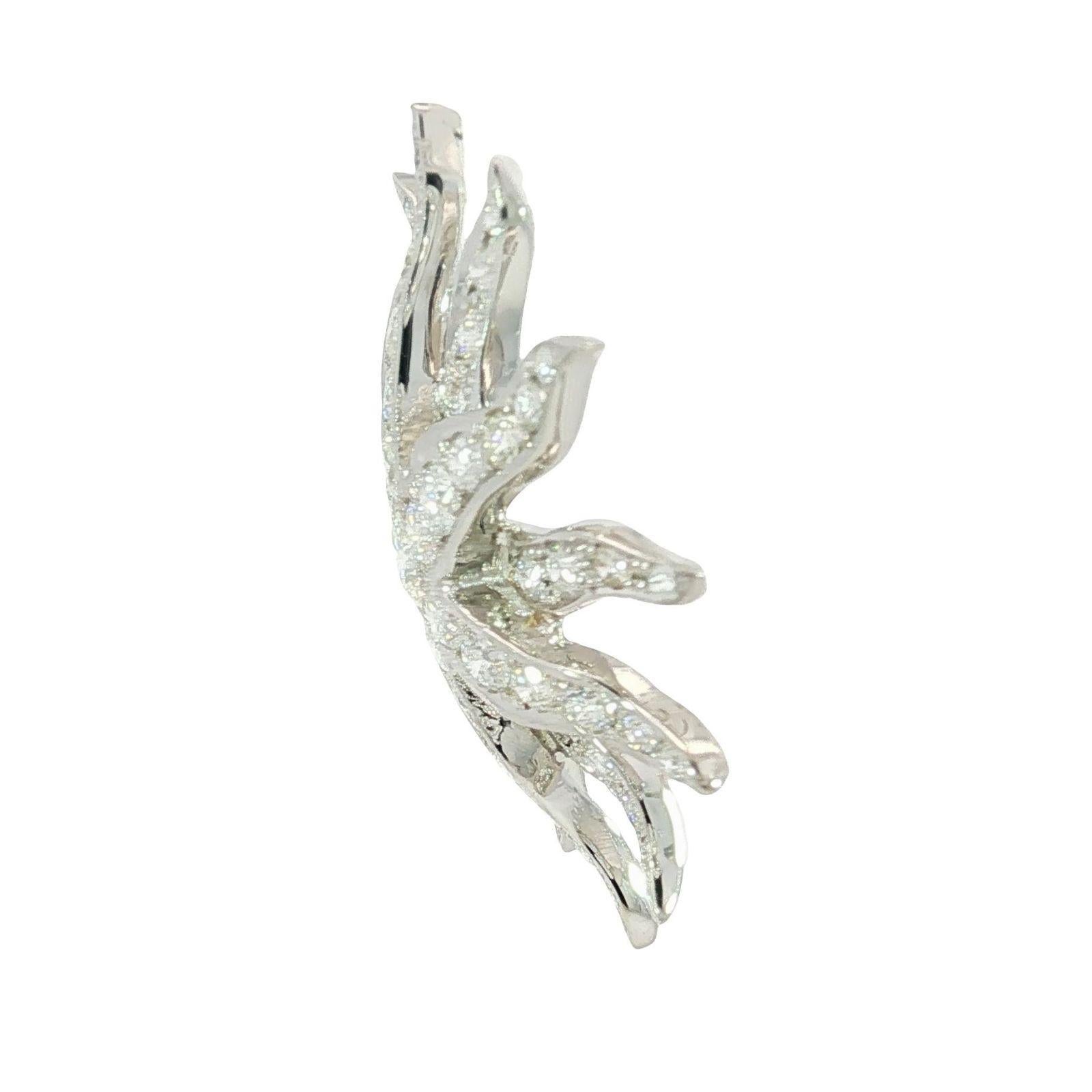 Pendentif étoile en or blanc 18K ~1.94ctw Diamants en vente 3
