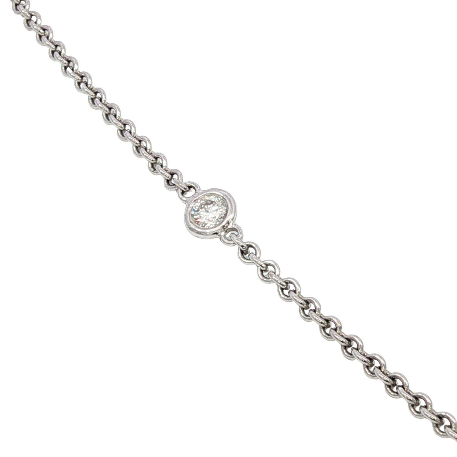 Collana con ciondolo a stella con diamanti in oro bianco 18 carati  ~1.0ctw in vendita 7