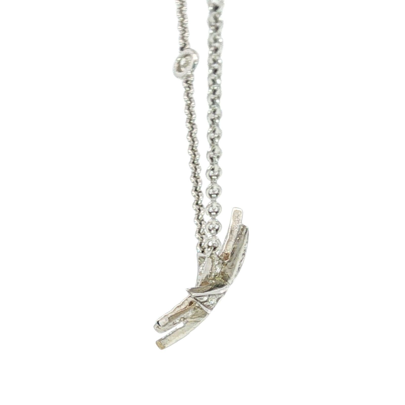 Collana con ciondolo a stella con diamanti in oro bianco 18 carati  ~1.0ctw in vendita 3