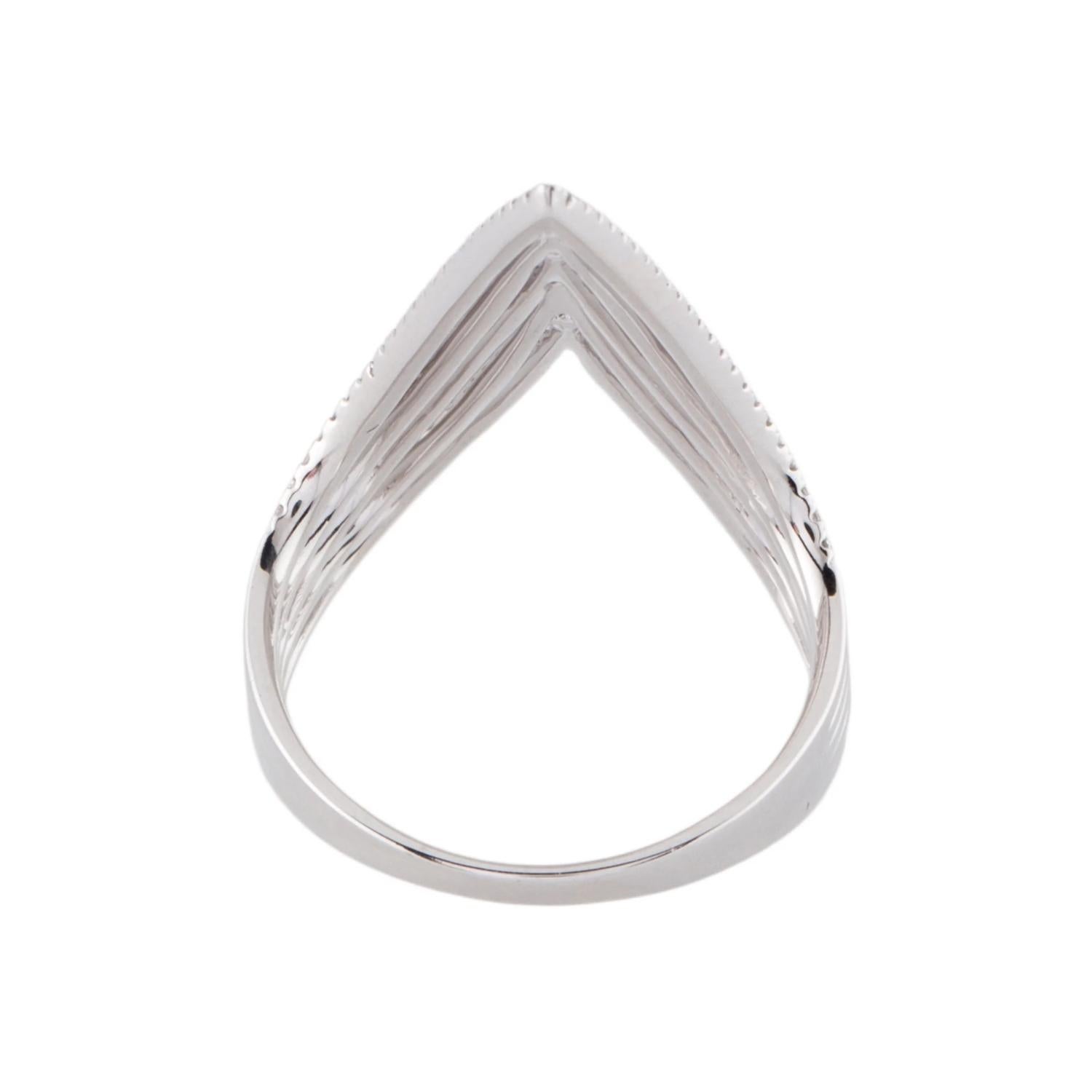 Diamond Statement 'V' Cocktail Ring 0.70 Carats in 14K White Gold en Nuevo estado para la venta en New York, NY