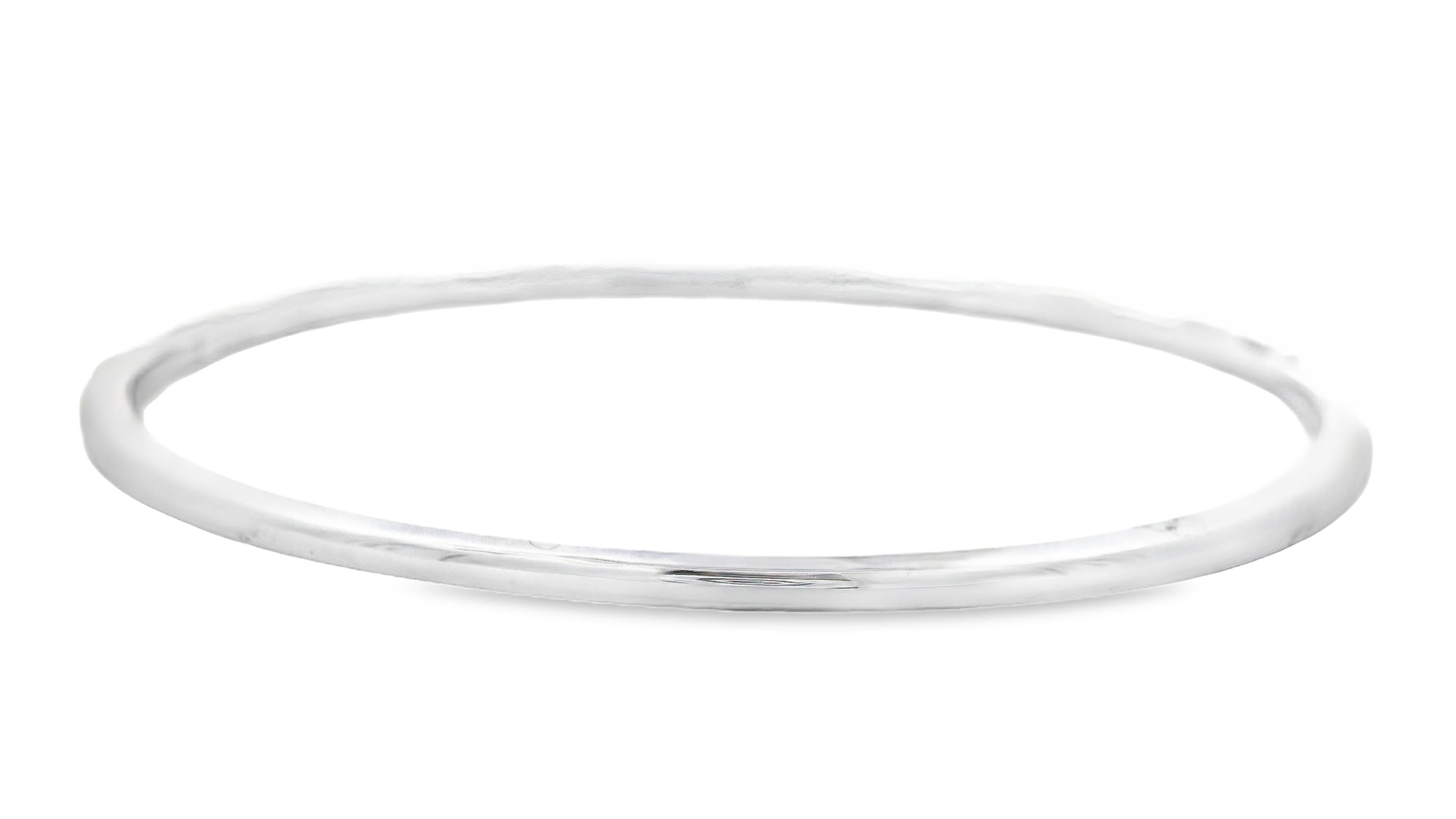Pulsera brazalete con estación de diamantes en oro blanco de 14 quilates 0,75 ct total en Nuevo estado para la venta en New York, NY