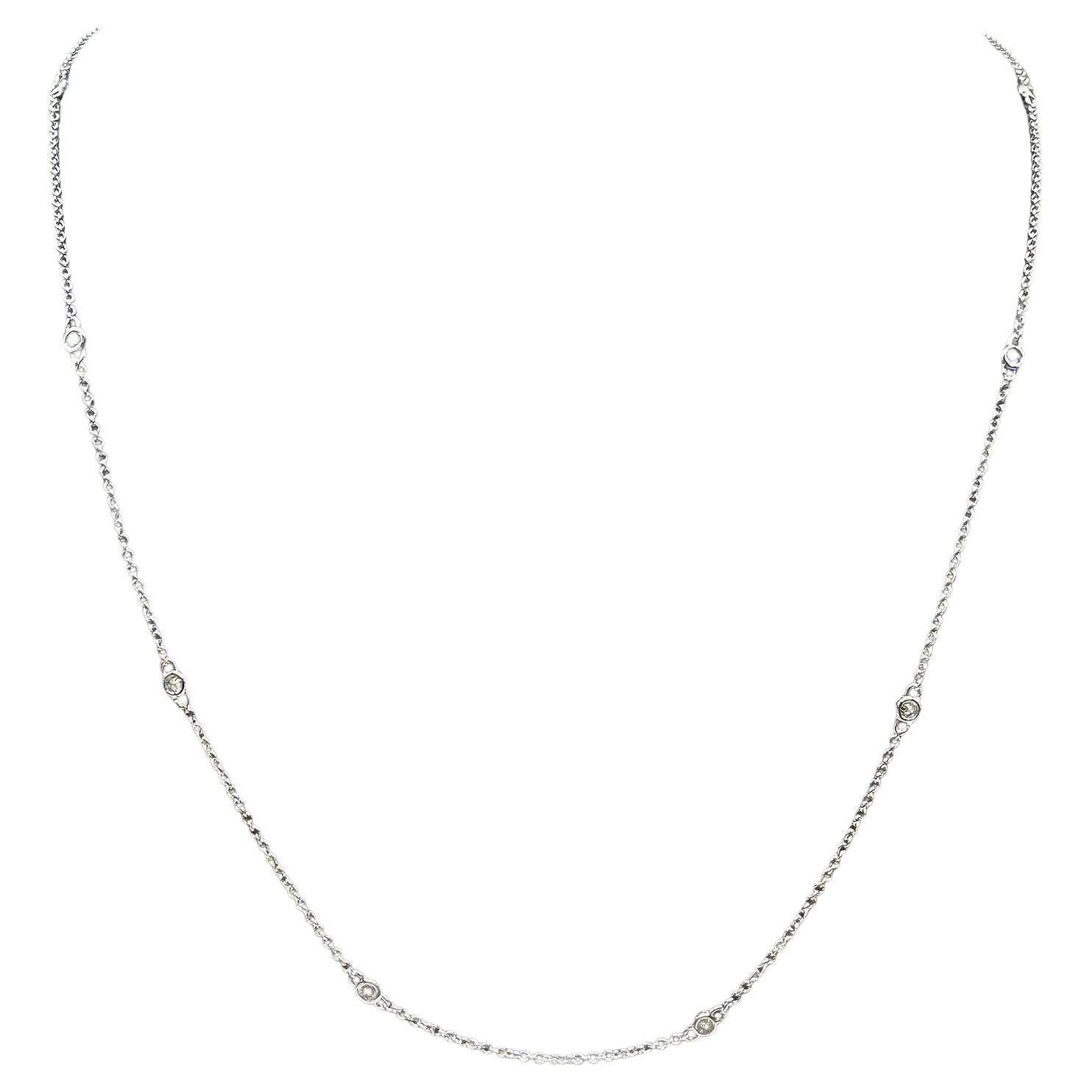 Collier à stations de diamants en or blanc 14kt - 0.25ctw, 10 stations, ajustable en vente