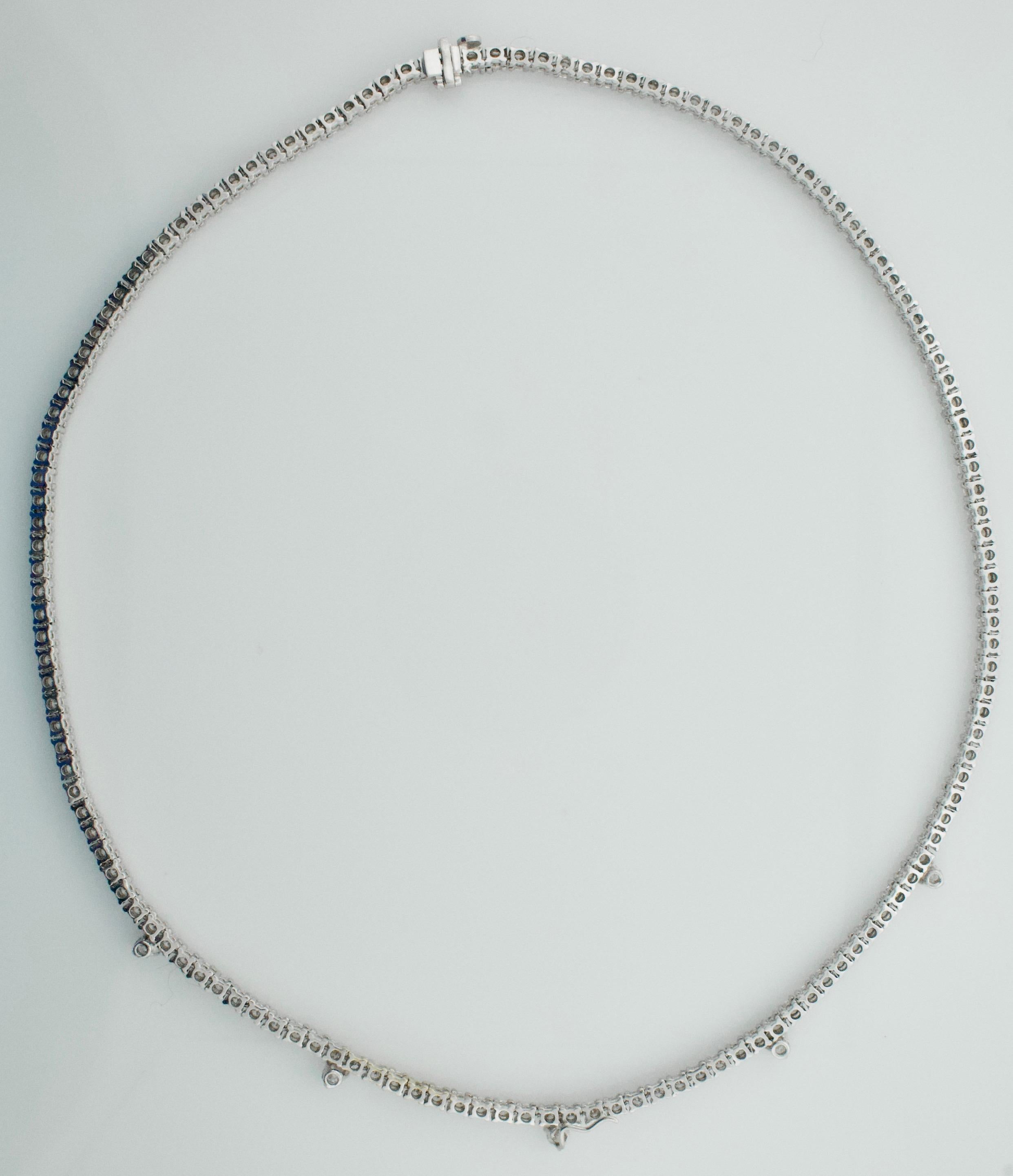 Diamond Straight Line Necklace in 18 Karat 7.61 Carat In New Condition For Sale In Wailea, HI