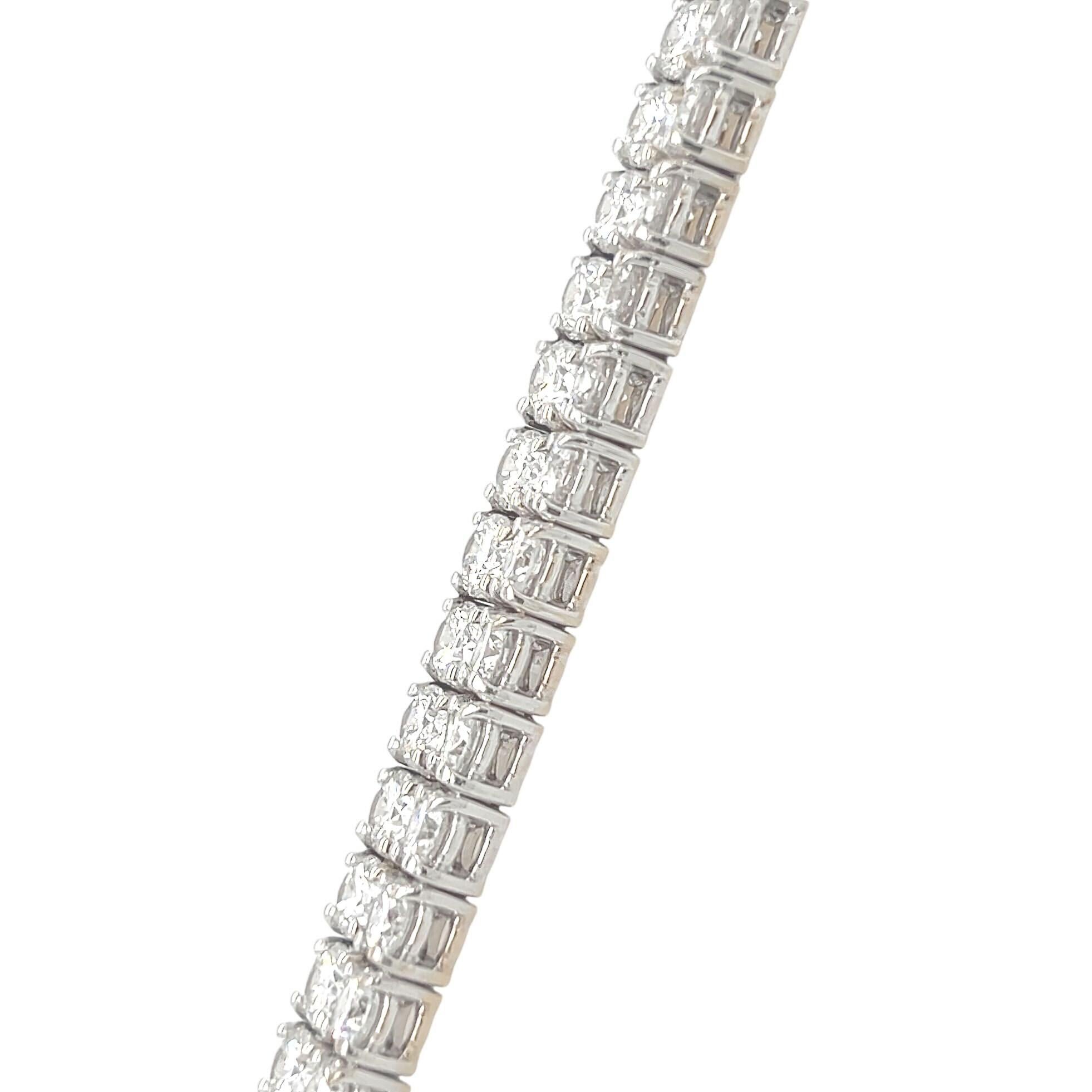 Taglio brillante Collana di diamanti in linea retta 39,73 carati in vendita