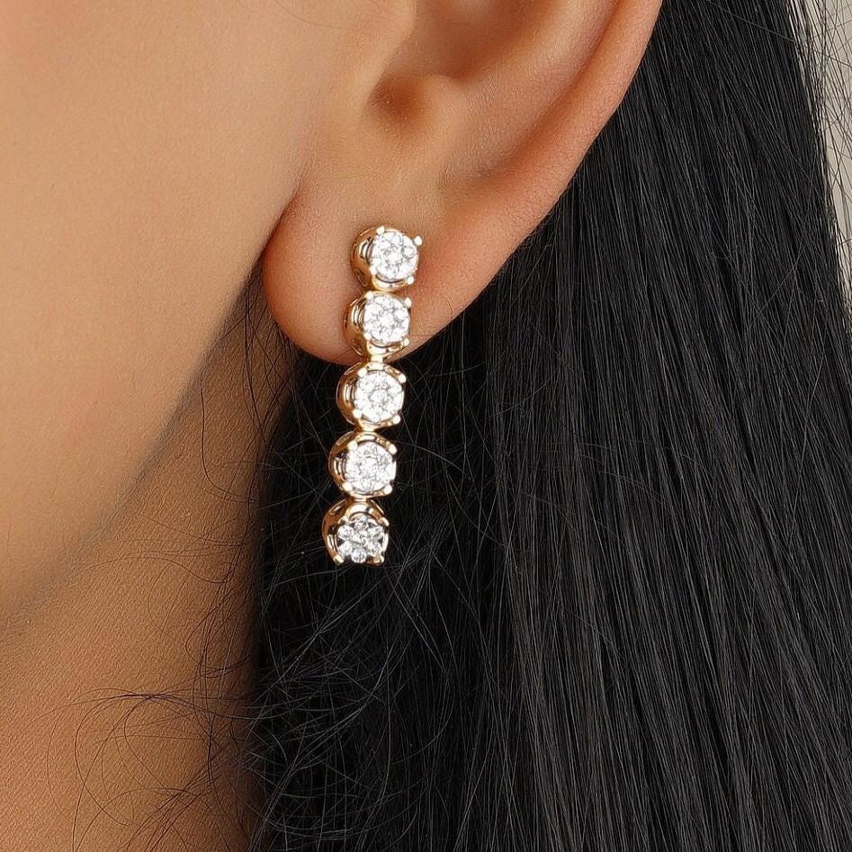 Pendientes de hilo de diamantes con engaste ilusión en oro macizo de 14k (certificado) Art Decó en venta