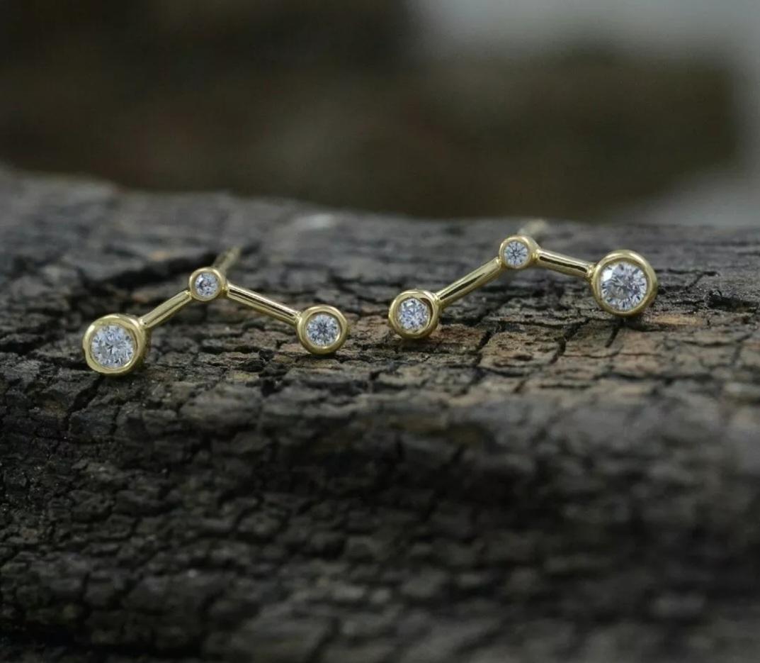 Orecchino con diamante in oro massiccio 14k Gioielli di design minimalisti Regalo di compleanno. in vendita 4