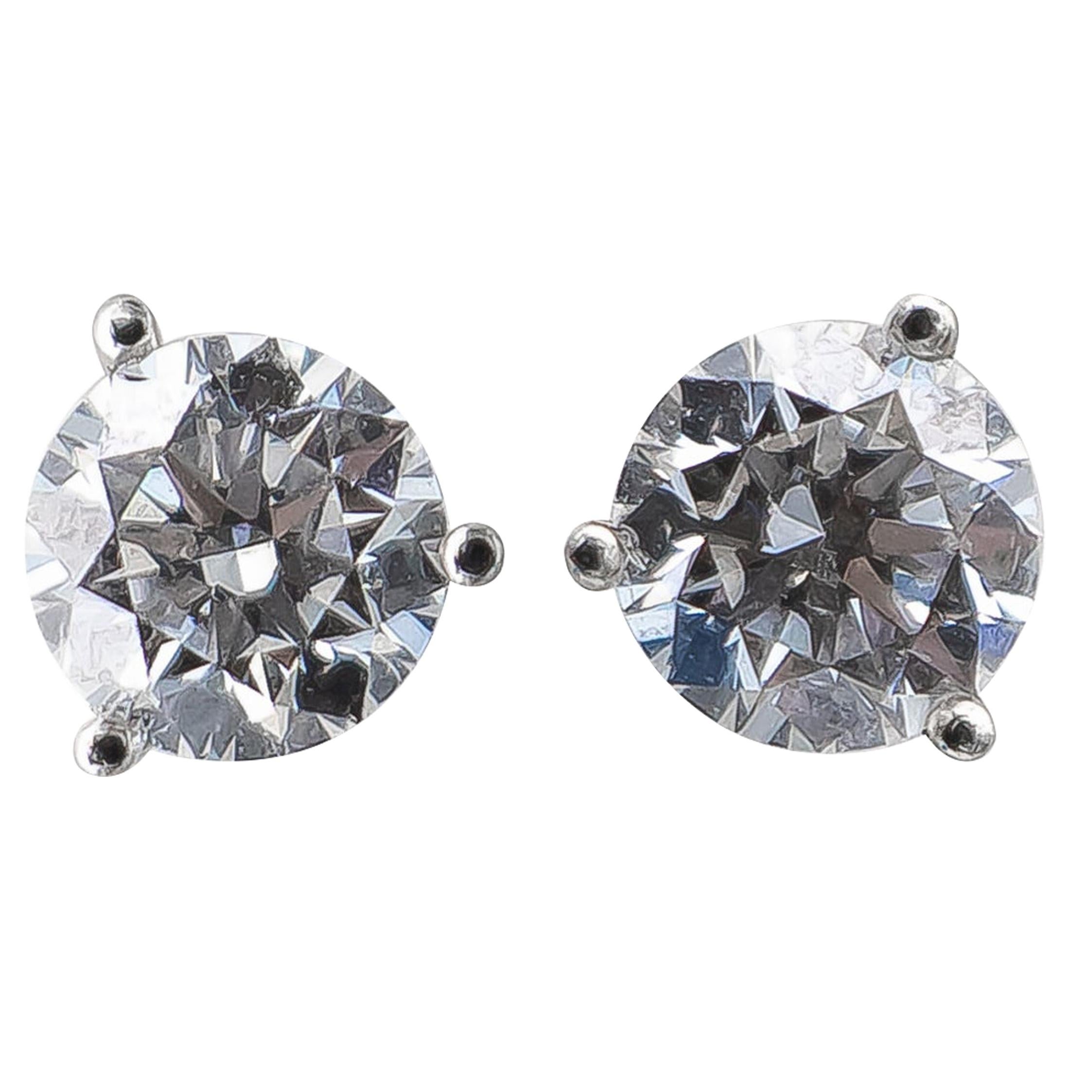 Diamond Stud Earrings 0.53 Carat and 0.53 Carat 18 Karat White Gold