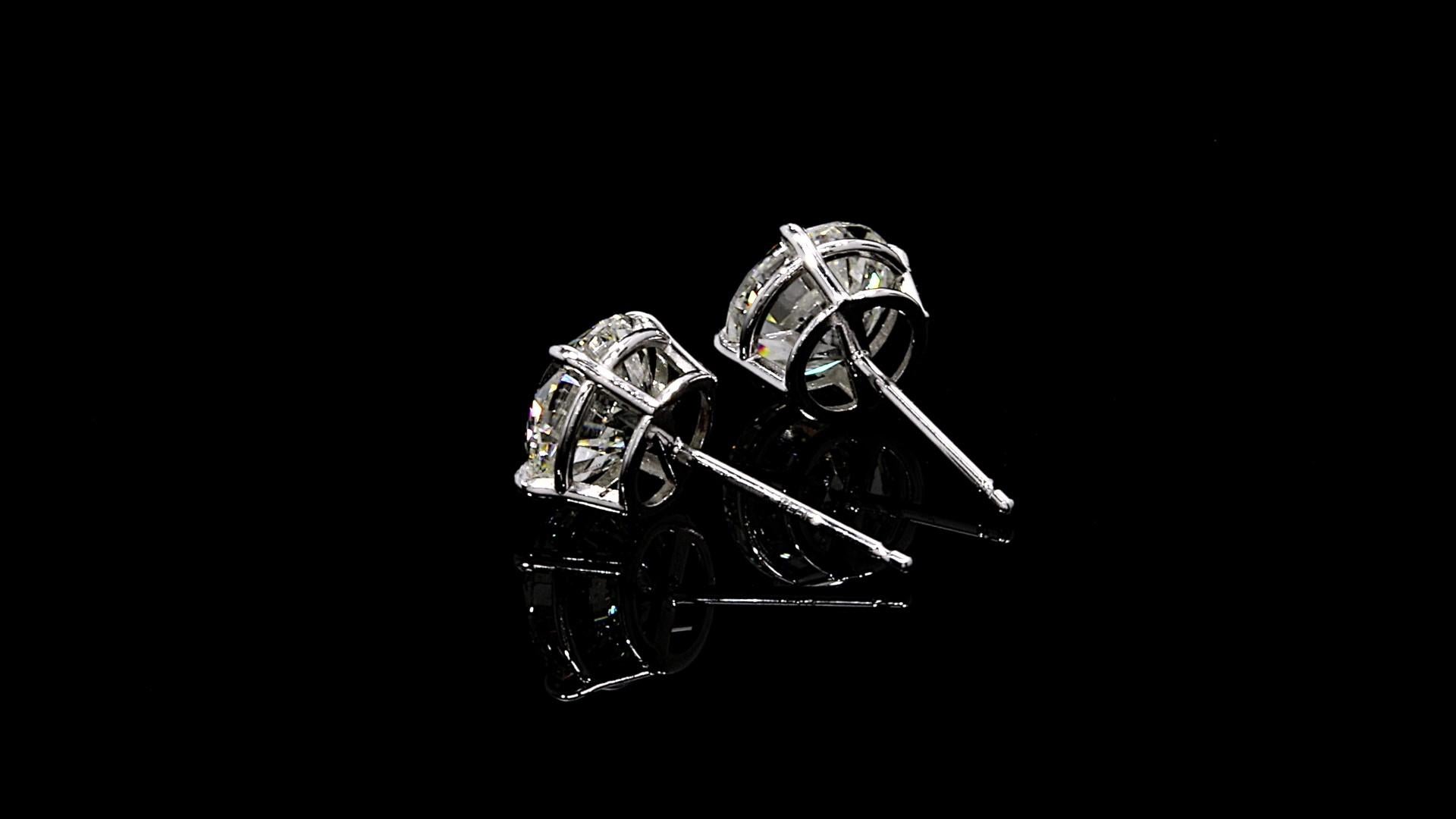 Contemporary Diamond Stud Earrings 1.00 Carat with GIA Certificates 18K White Gold 4-Prong For Sale
