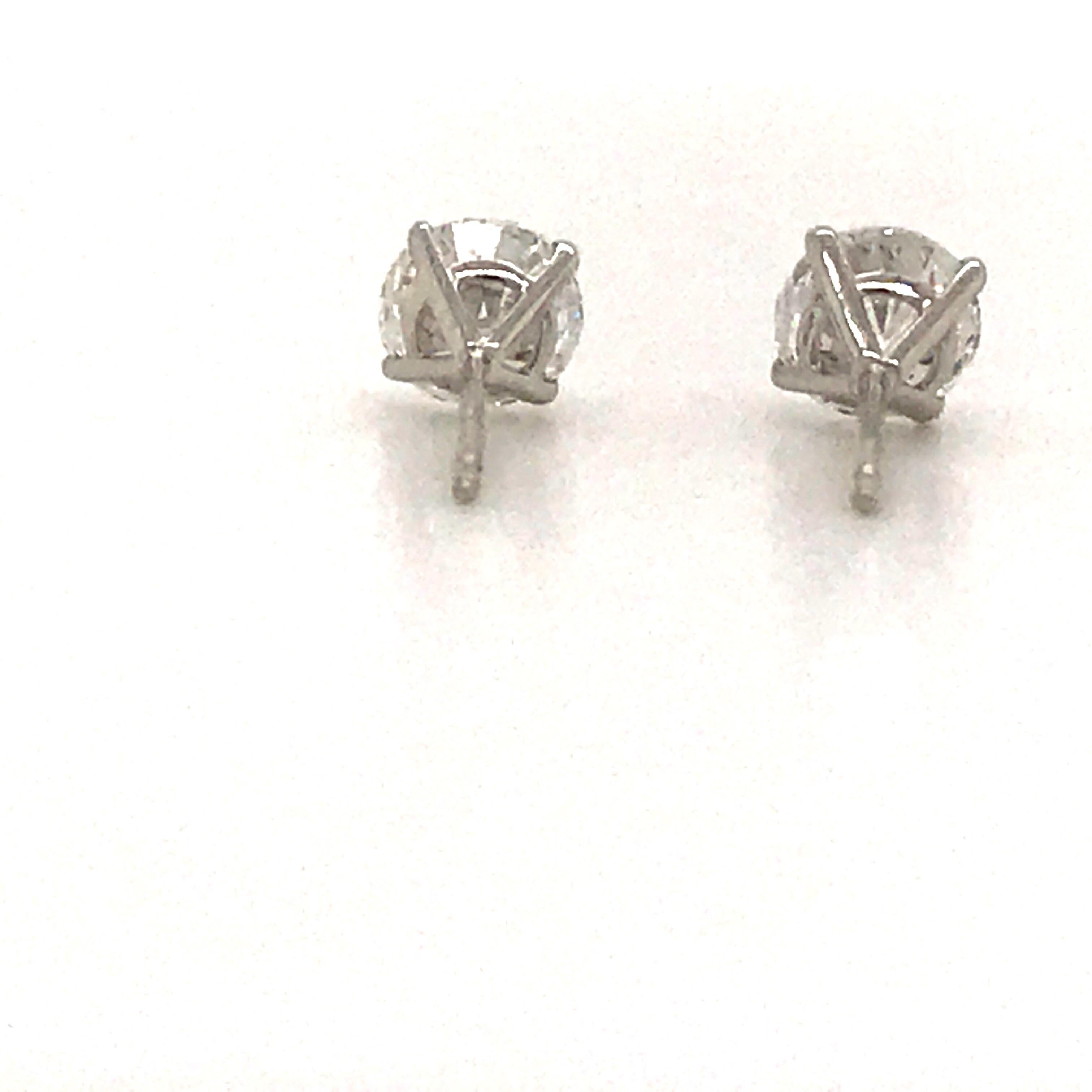 Diamond Stud Earrings 1.40 Carat E-F SI2 14 Karat White Gold 2