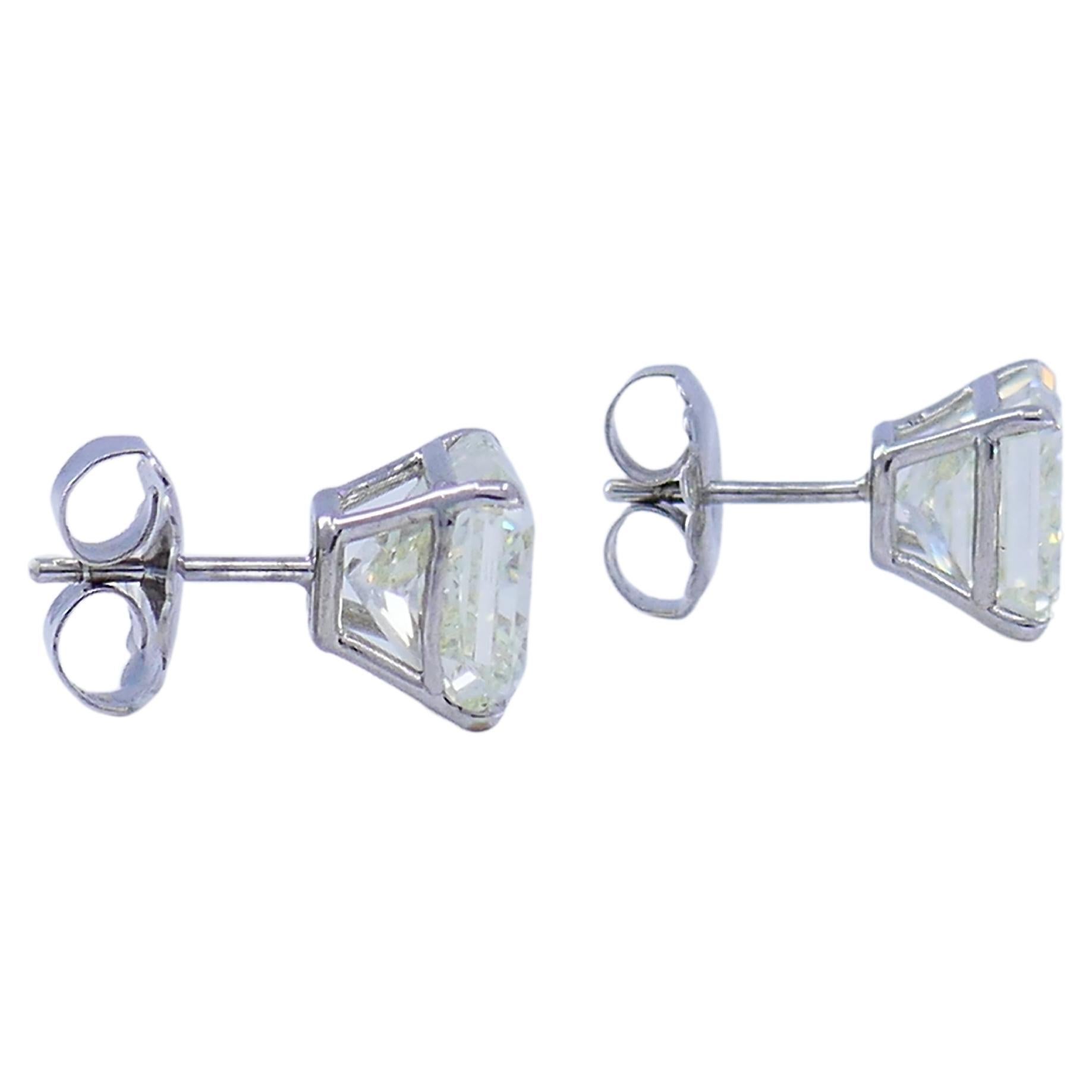 Women's or Men's Diamond Stud Earrings 14k White Gold Estate Jewelry For Sale