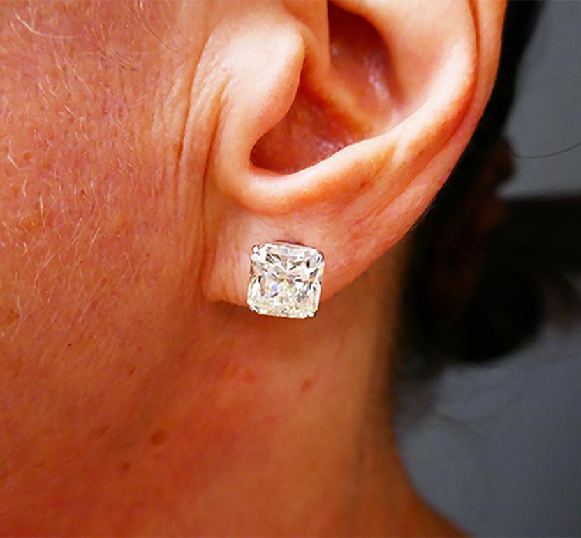 Diamond Stud Earrings 14k White Gold Estate Jewelry For Sale 4