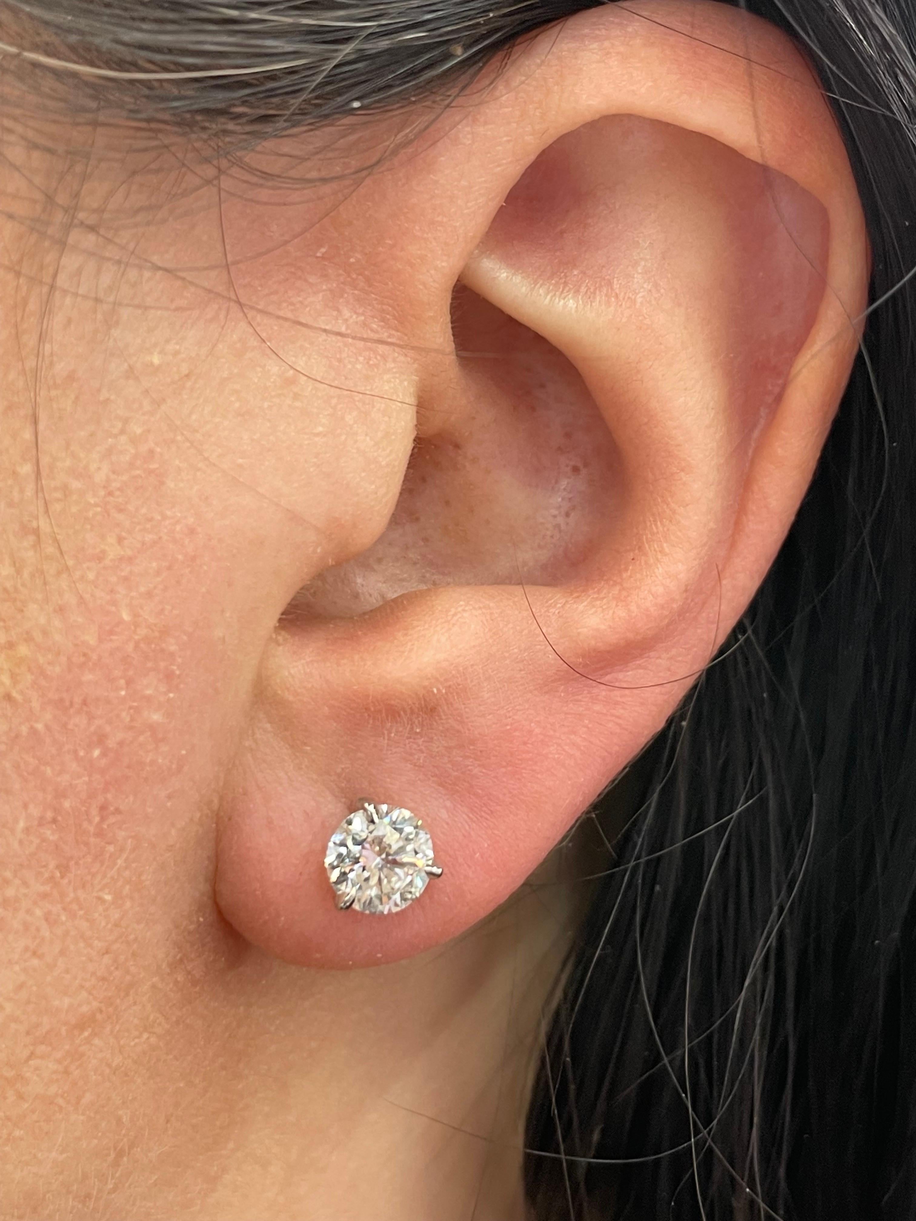 Women's or Men's Diamond Stud Earrings 2.01 Carats H I1 18 Karat White Gold Champagne Setting For Sale