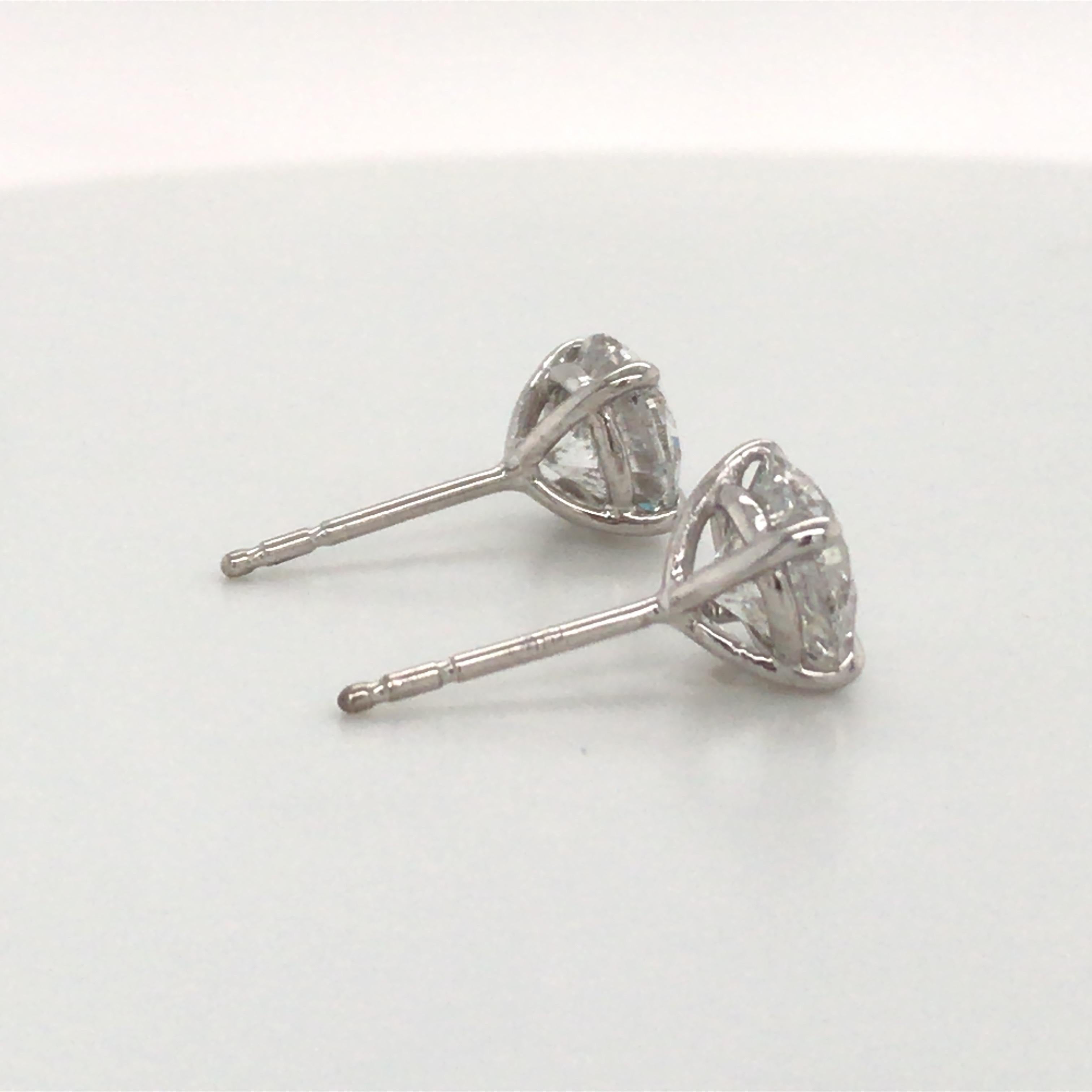 Women's or Men's Diamond Stud Earrings 3.06 Carat G-H SI3-I1 18 Karat White Gold