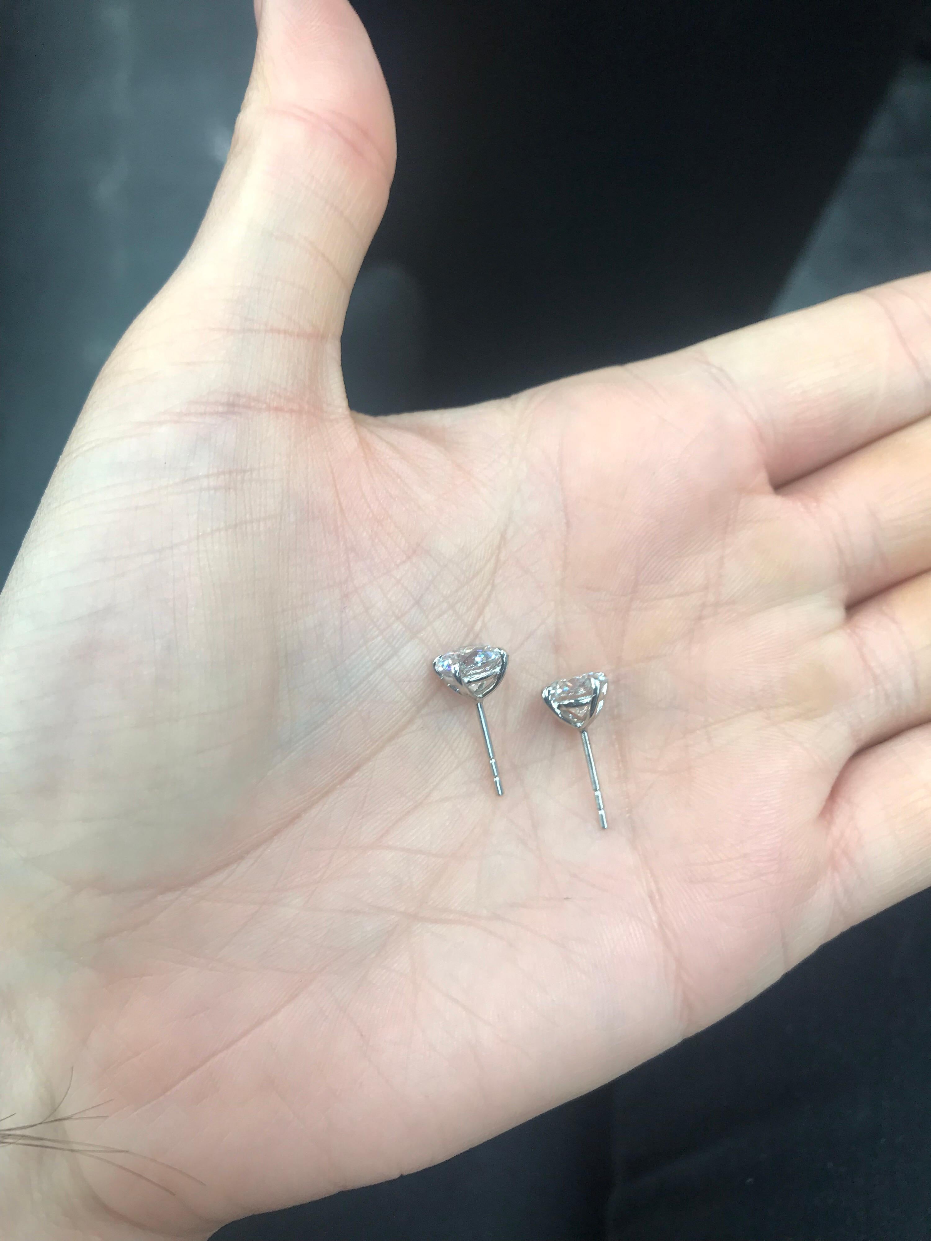 Diamond Stud Earrings 3.11 Carat G-H I1 3