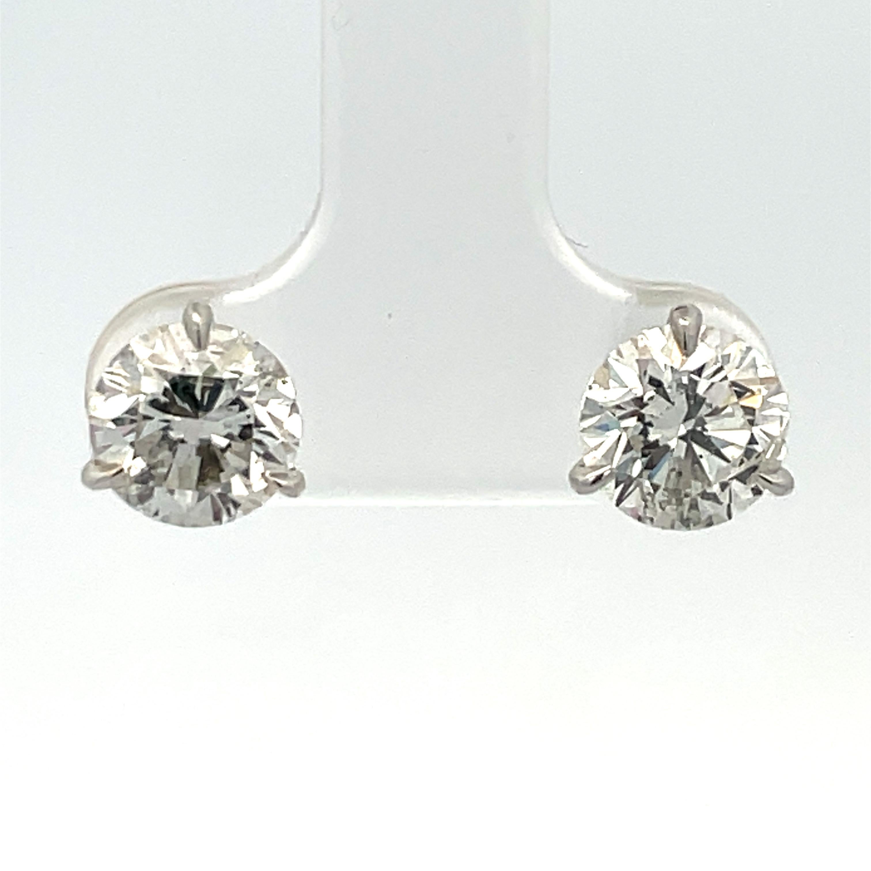 Contemporary Diamond Stud Earrings 3.14 Carats G-H I1 18 Karat White Gold Champagne Setting For Sale