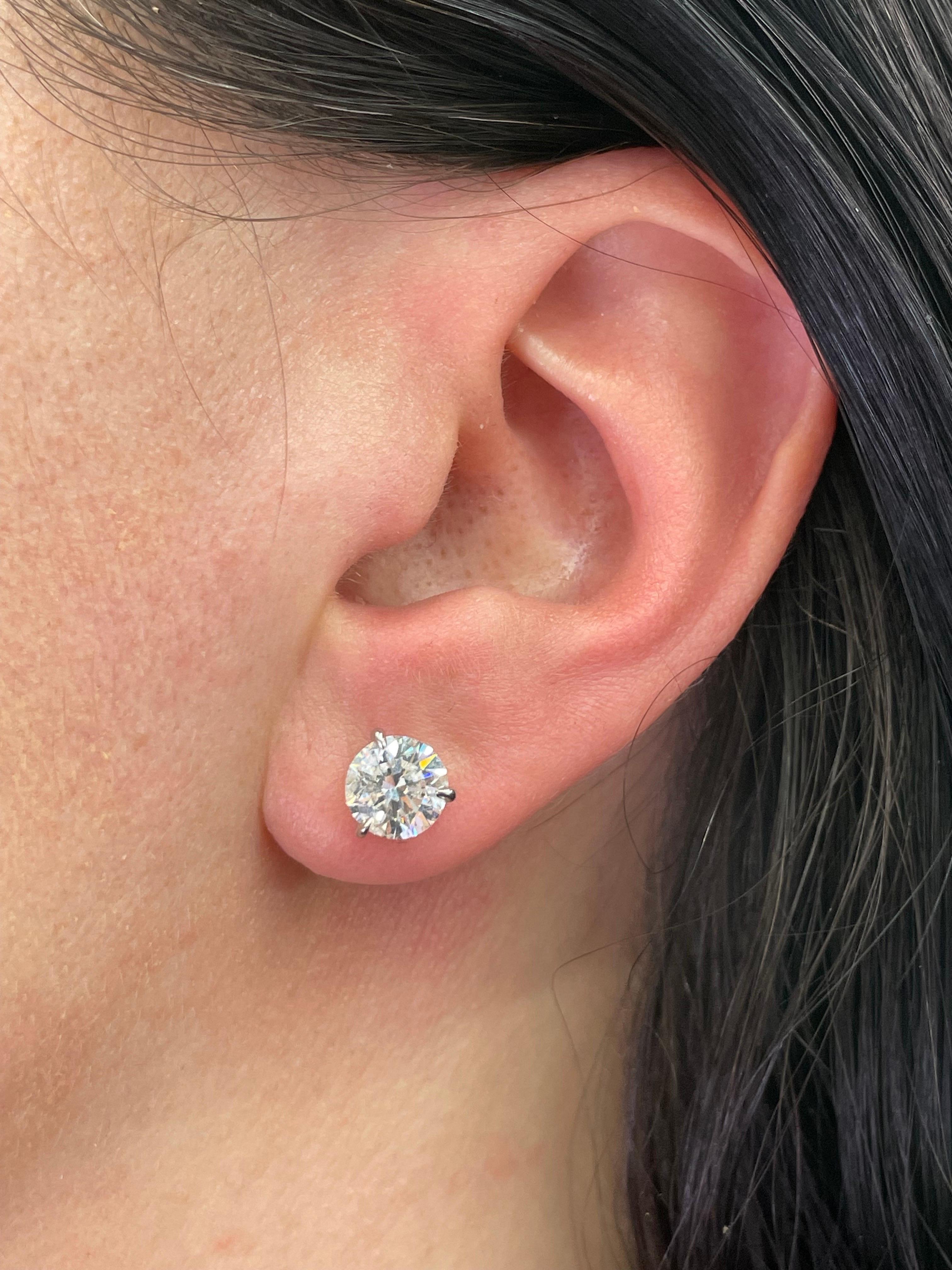 Diamond Stud Earrings 3.14 Carats G-H I1 18 Karat White Gold Champagne Setting In New Condition For Sale In New York, NY