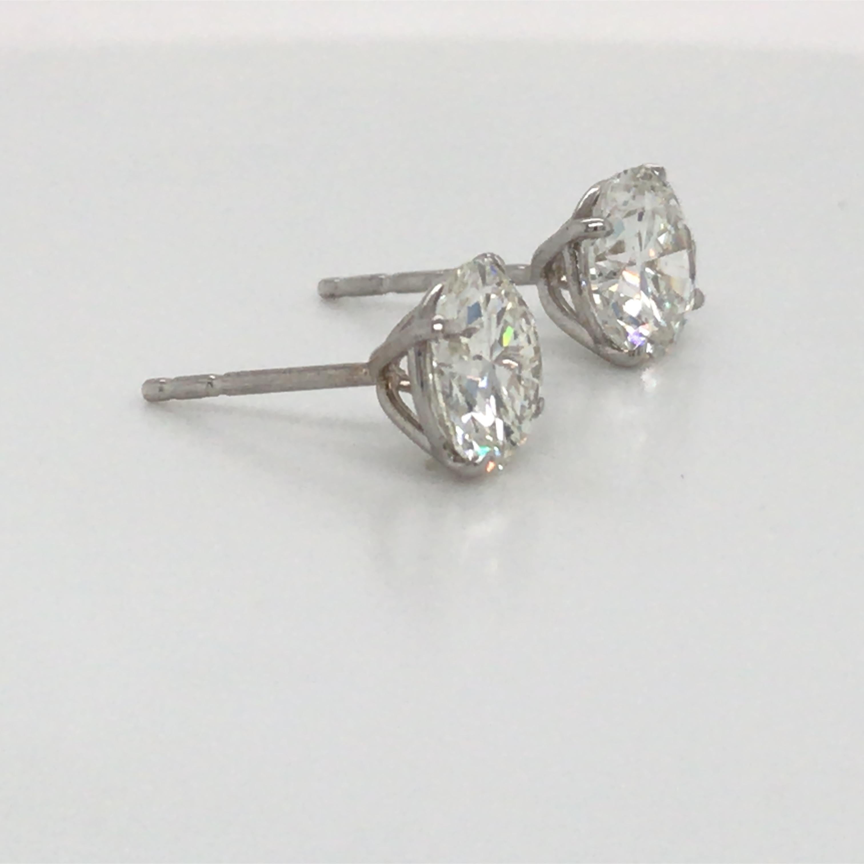Contemporary Diamond Stud Earrings 3.41 Carat H-I SI2-I1 18 Karat White Gold