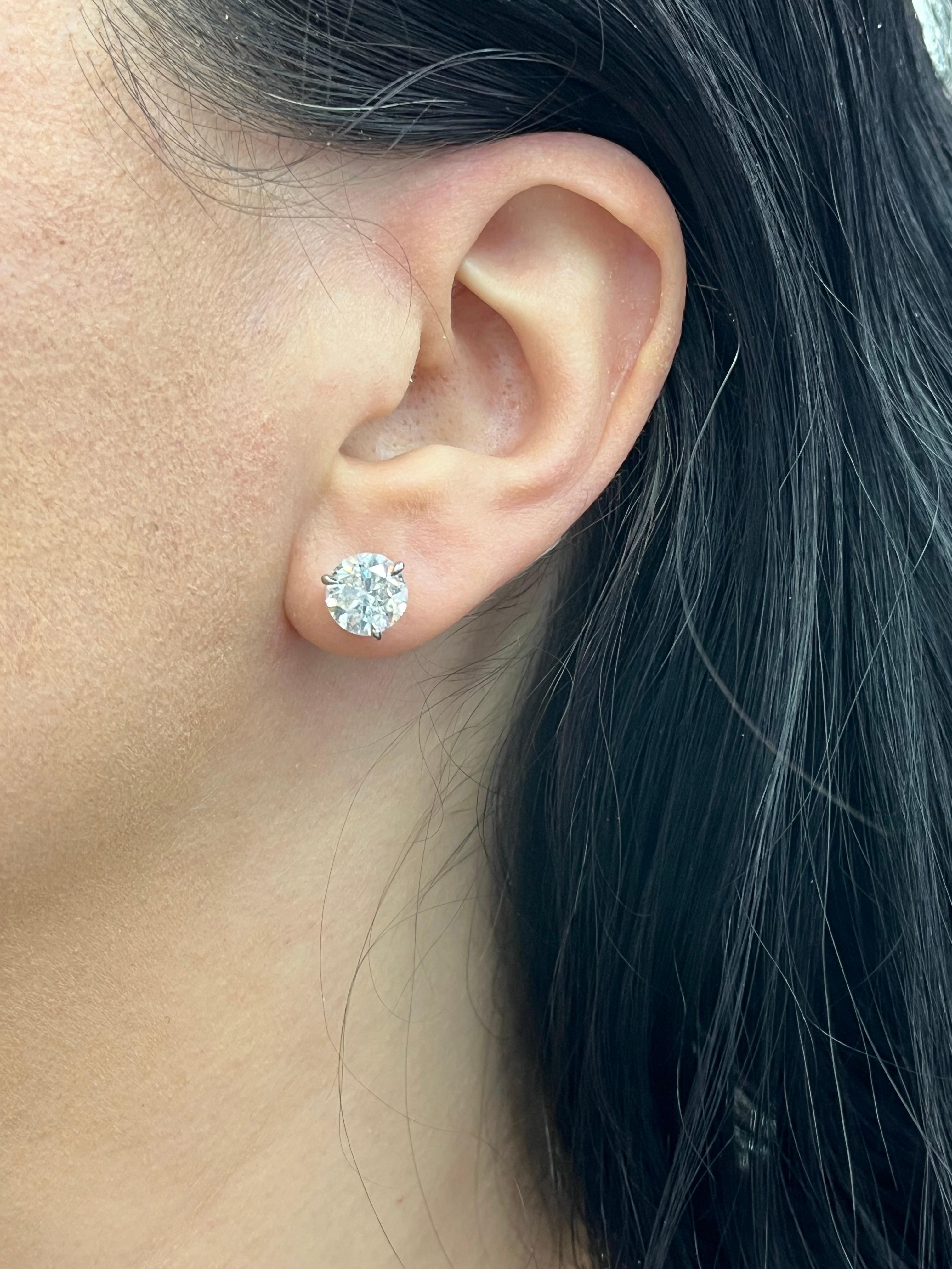 Diamond Stud Earrings 4.66 Carats G-H I1 18 Karat White Gold Champagne Setting In New Condition For Sale In New York, NY