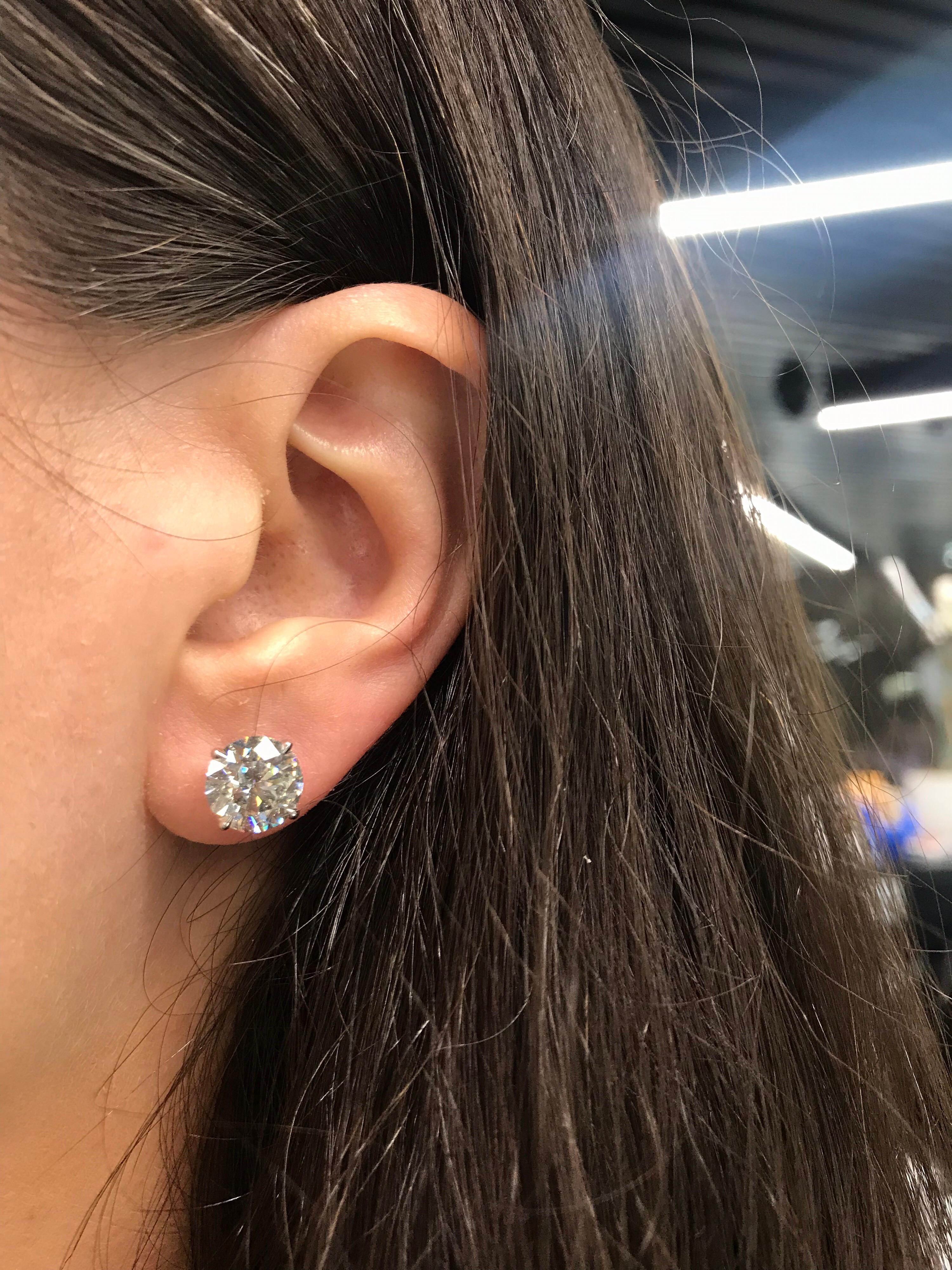 Contemporary Diamond Stud Earrings 6.06 Carat J-K SI3-I1