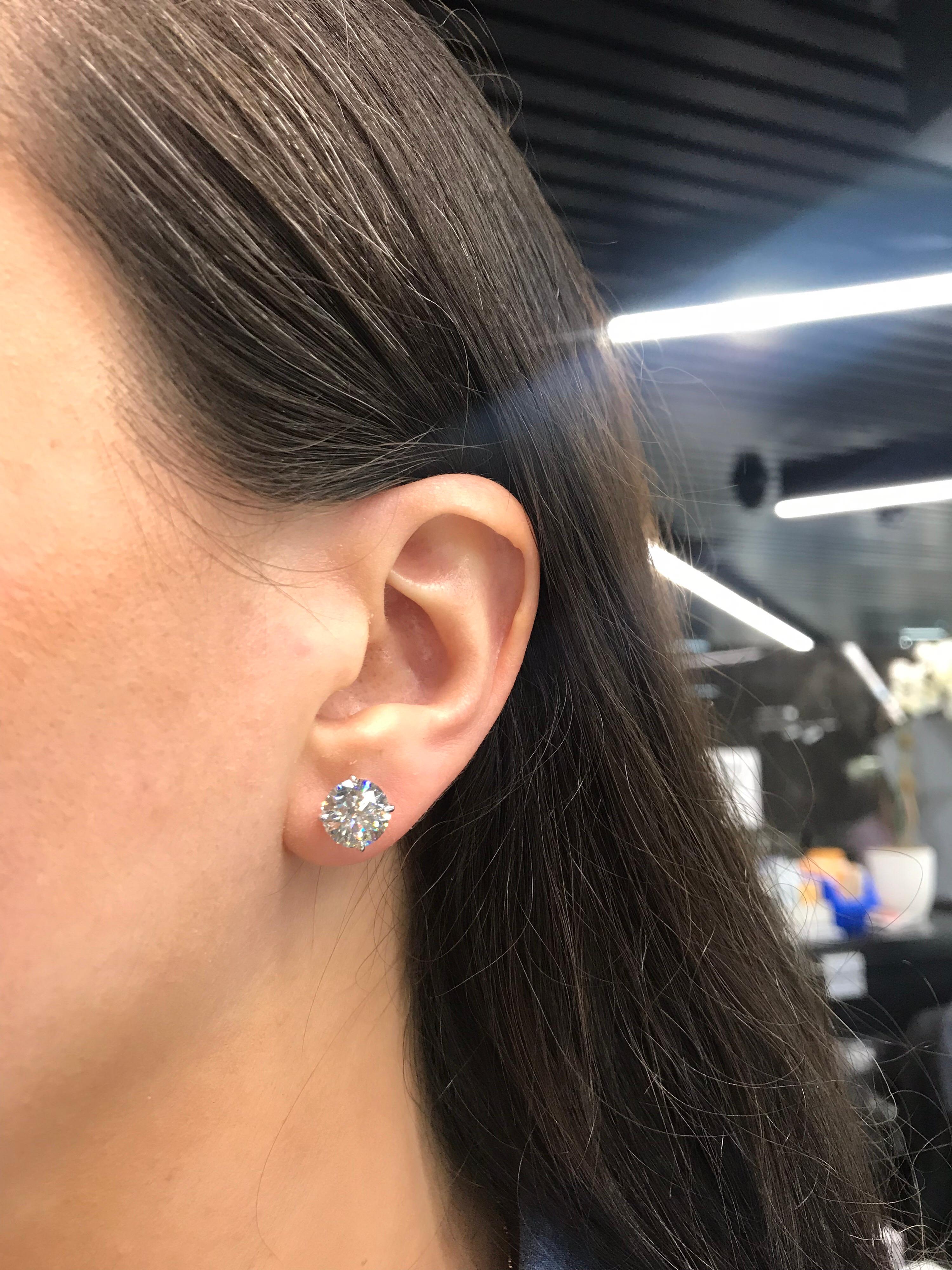 Round Cut Diamond Stud Earrings 6.06 Carat J-K SI3-I1
