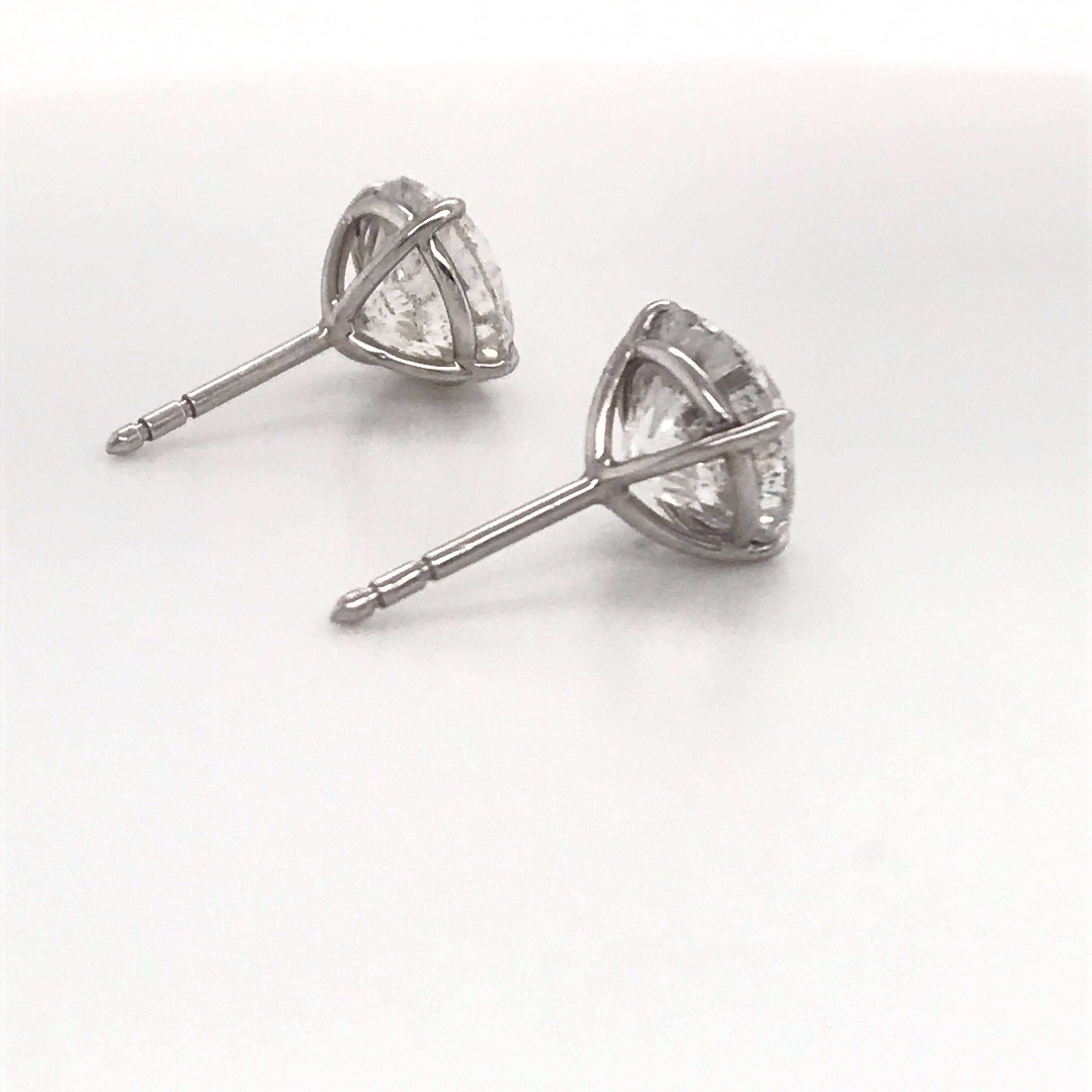 Women's or Men's Diamond Stud Earrings 6.09 Carat G-H I1 18 Karat White Gold