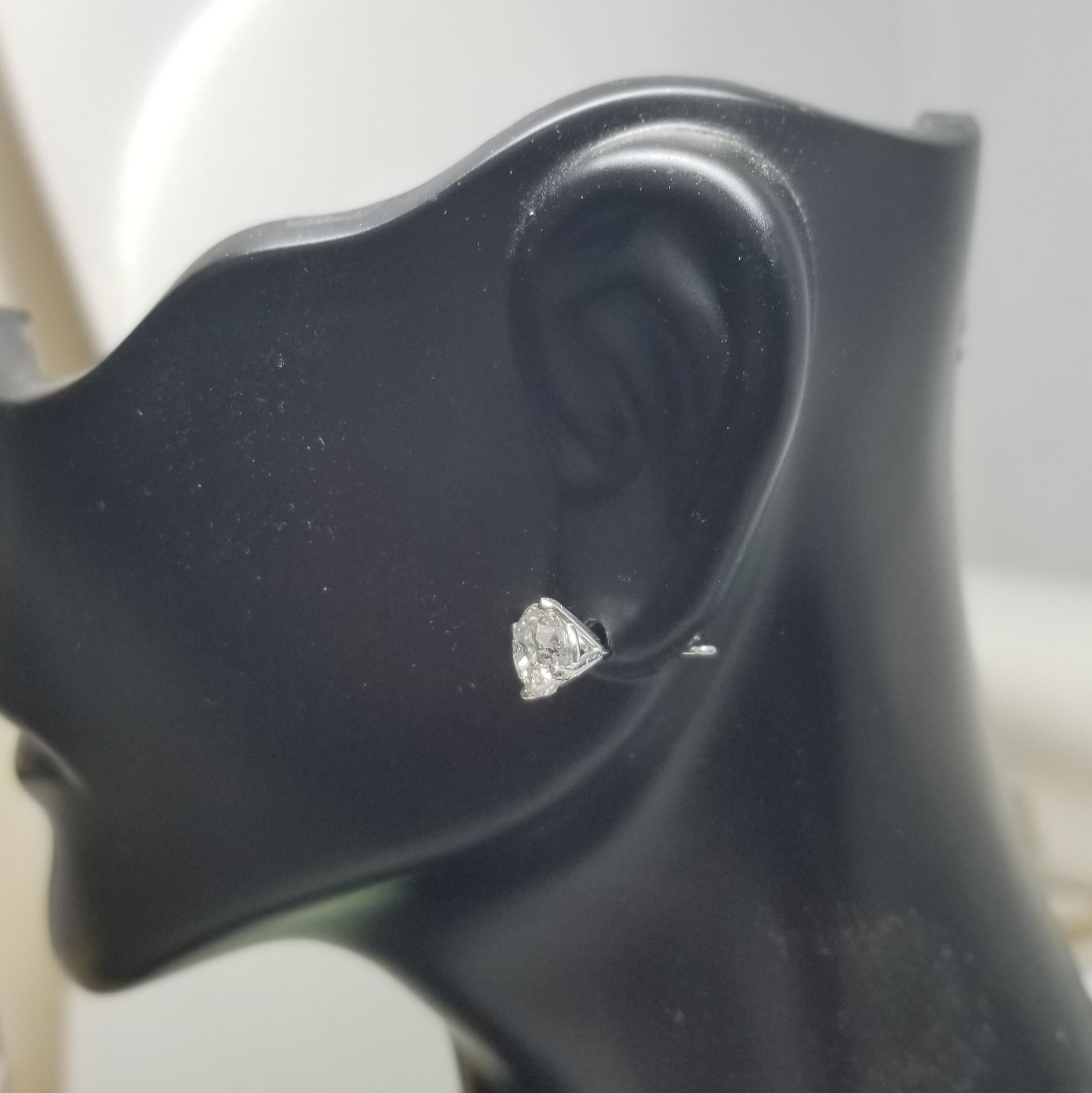 Diamond Stud Earrings, Containing 2 Brilliant Cut Diamonds 2.03 Carats 1