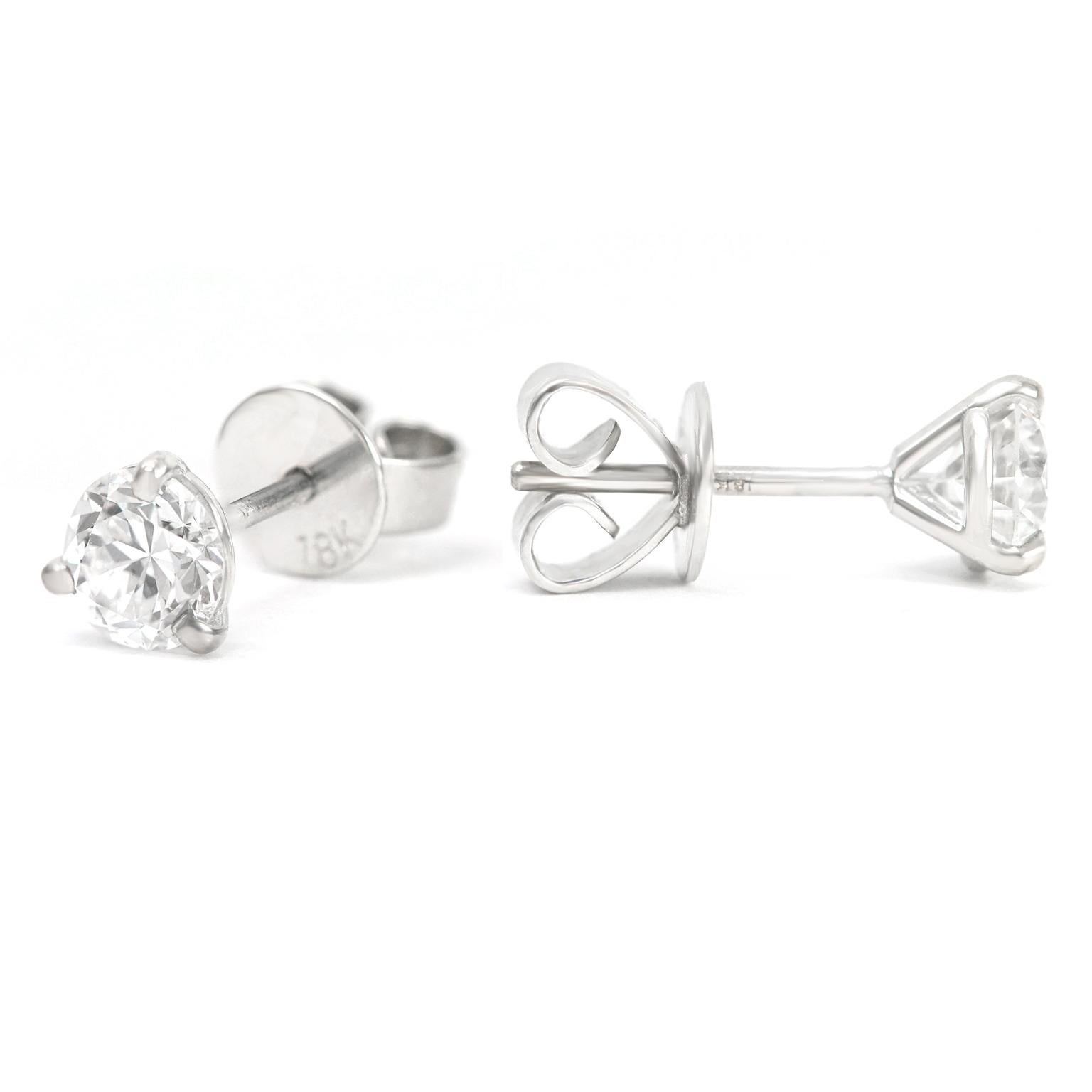 Diamond Stud Earrings im Zustand „Hervorragend“ in Litchfield, CT