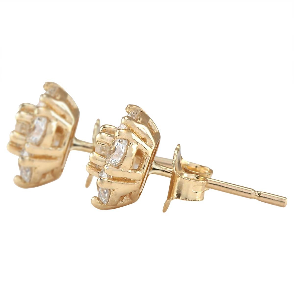 Diamond Stud Earrings In 14 Karat Yellow Gold In New Condition For Sale In Manhattan Beach, CA