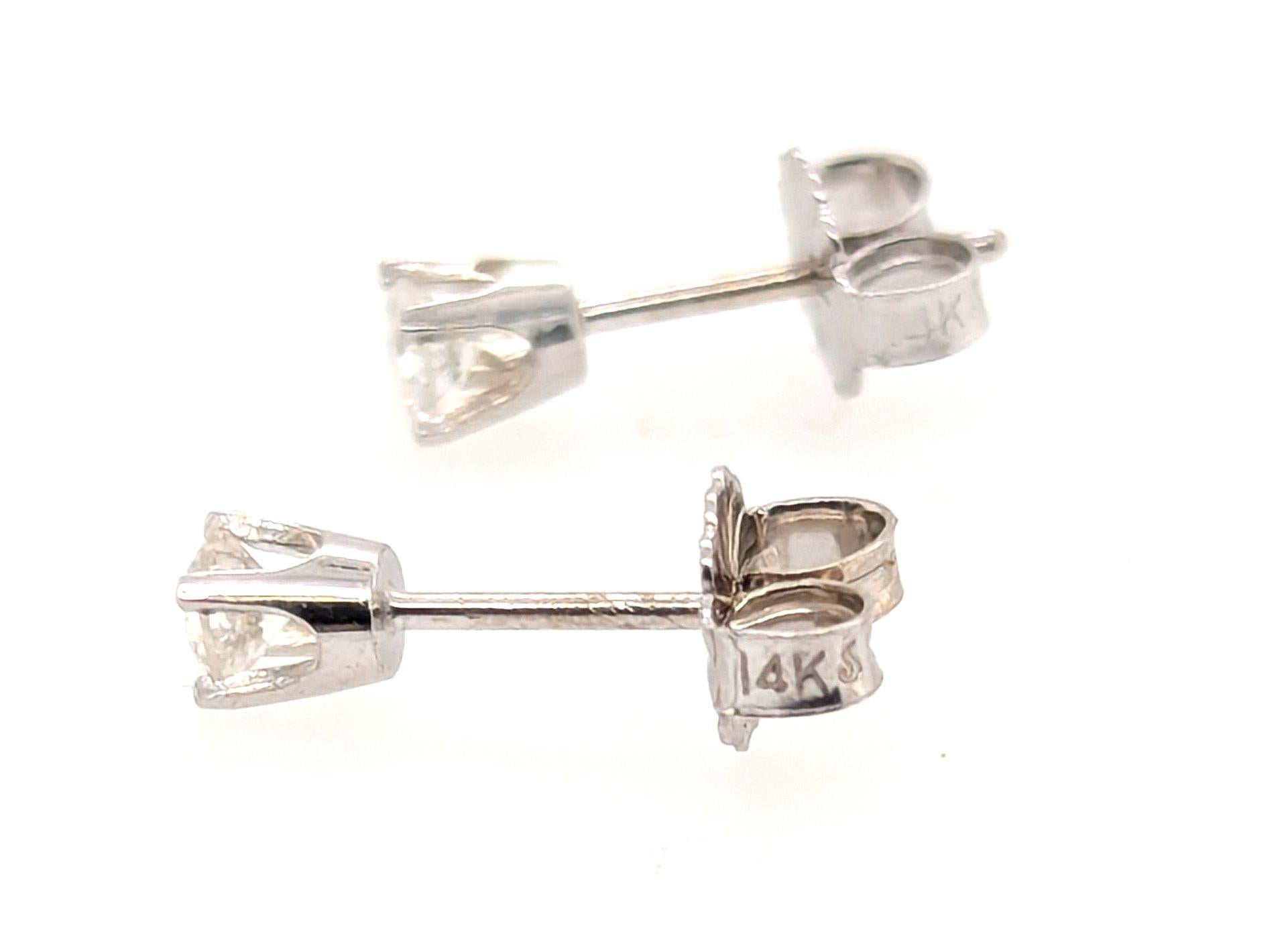 Boucles d'oreilles diamant Mined .20ct Round Brilliant 14K White Gold Pushback Unisexe en vente