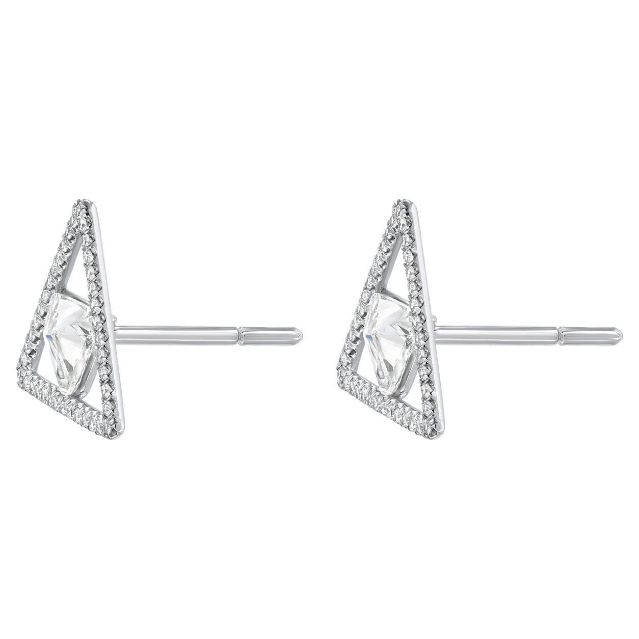 Boucles d'oreilles en platine serties à l'envers de diamants de taille trillion en vente