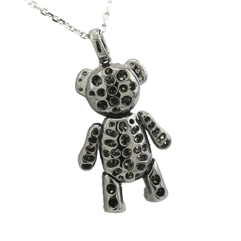 Diamond studded Pendant Teddy Bear white and fancy cognac 18 Karat White Gold In New Condition For Sale In München, DE