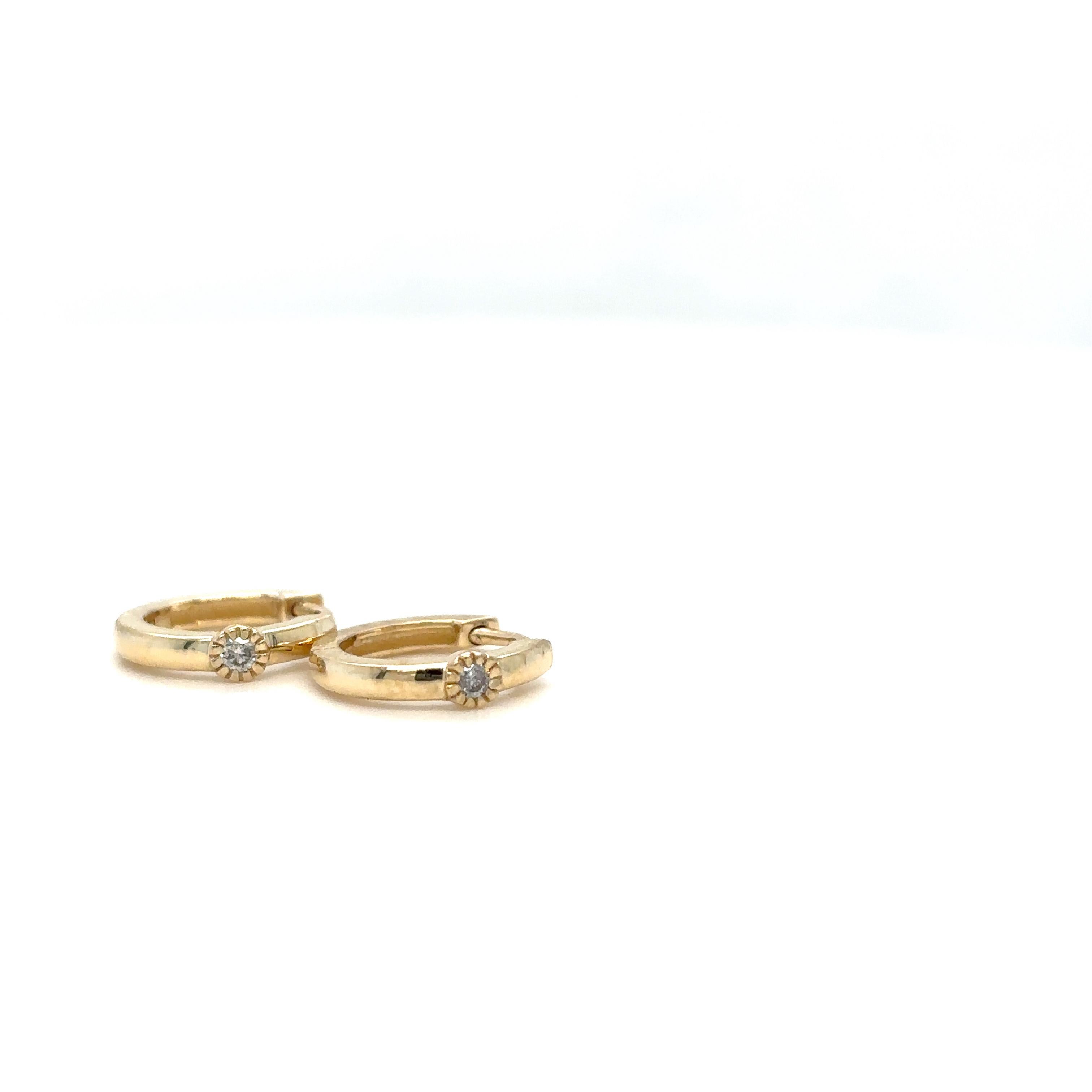 Women's Diamond Sunburst Huggie Kids Earrings in 14K Solid Gold (Certified) For Sale
