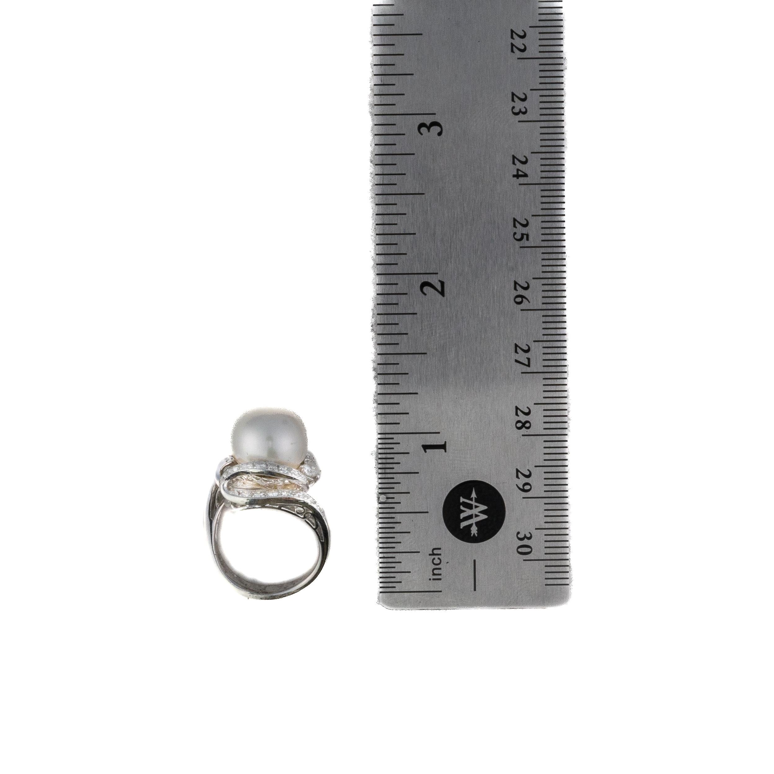 Cocktailring mit Diamanten und Perlen (Brillantschliff) im Angebot