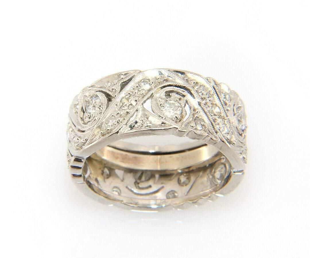 Diamant Wirbel Ewigkeitsring aus Platin (Rundschliff) im Angebot