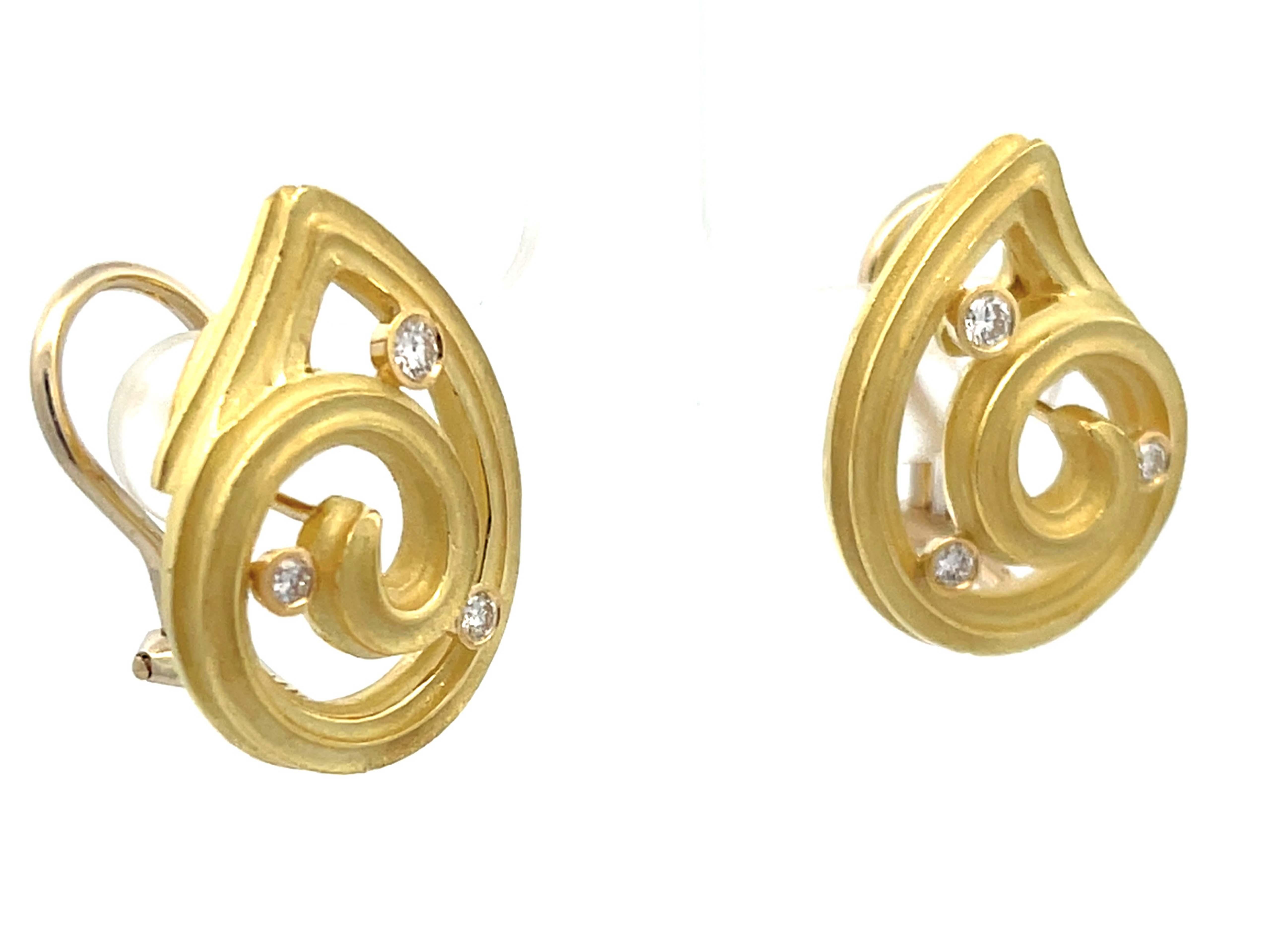 Brilliant Cut Diamond Swirl Frosted Finish Earrings in 14k Yellow Gold For Sale