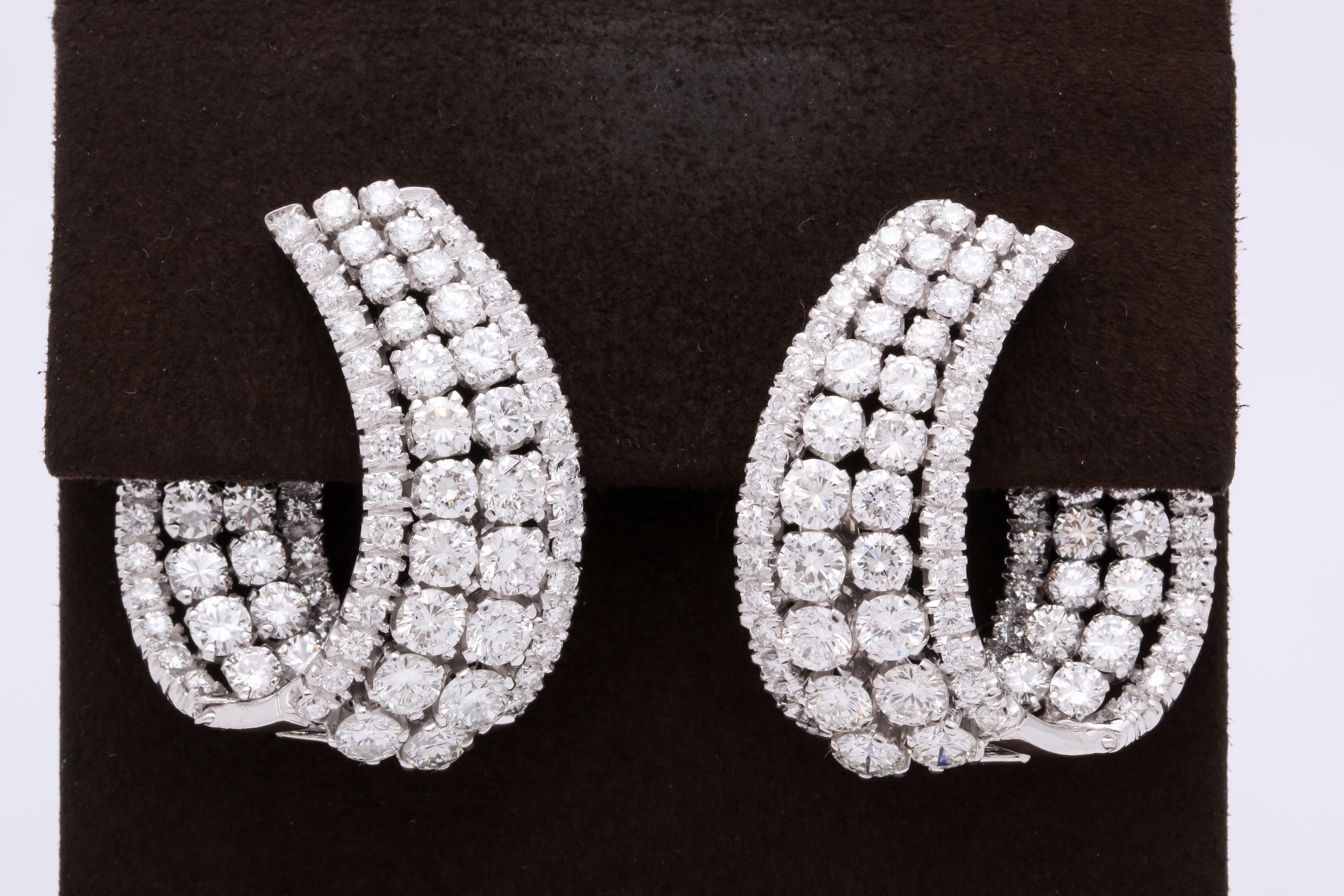Diamond Swirl Hoop Earrings In New Condition In New York, NY
