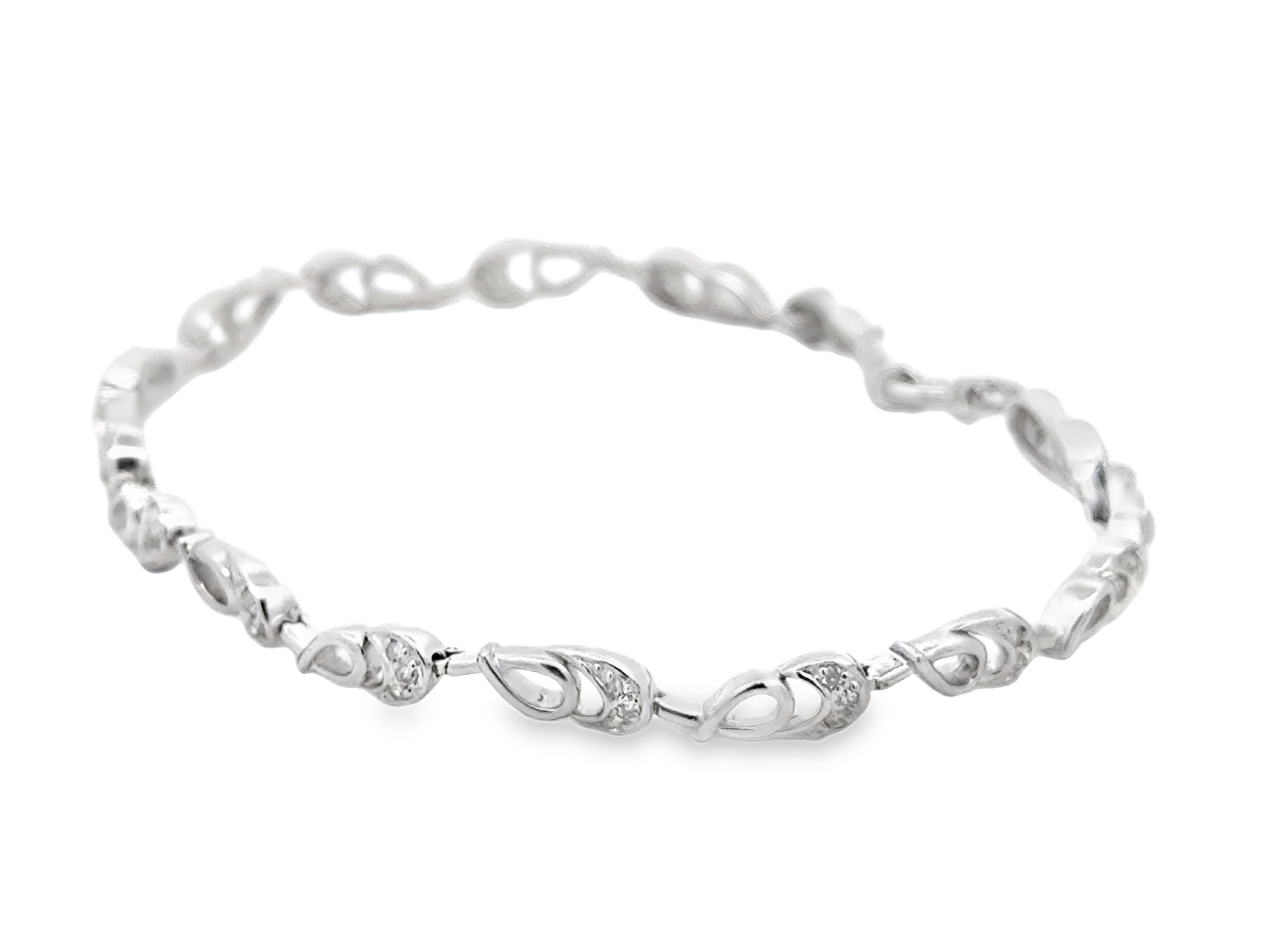 Taglio singolo Bracciale A Link con diamanti a spirale in oro bianco 18 carati in vendita