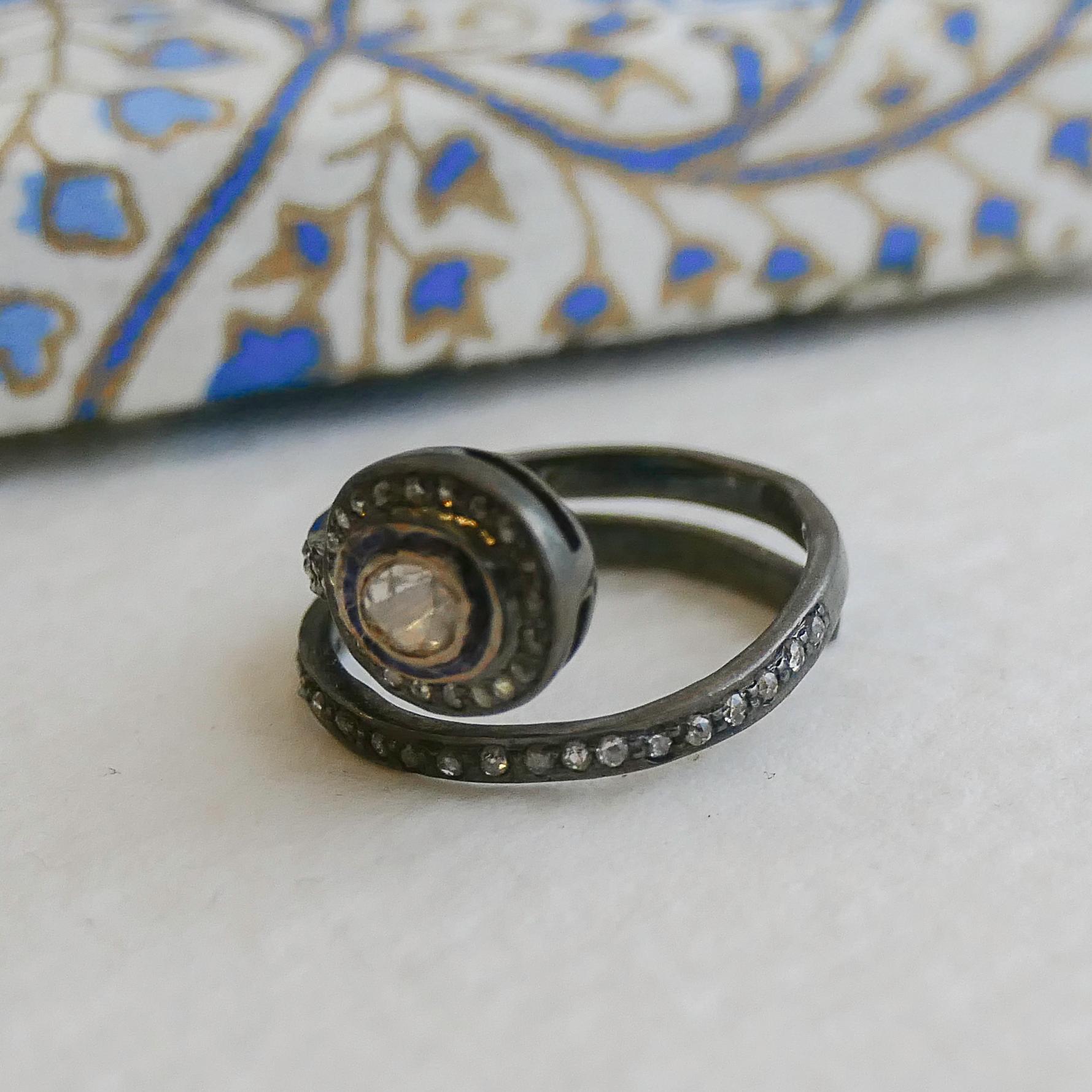 Diamant Wirbel Oxidierter Sterlingsilber Ring Größe 7 Damen im Angebot