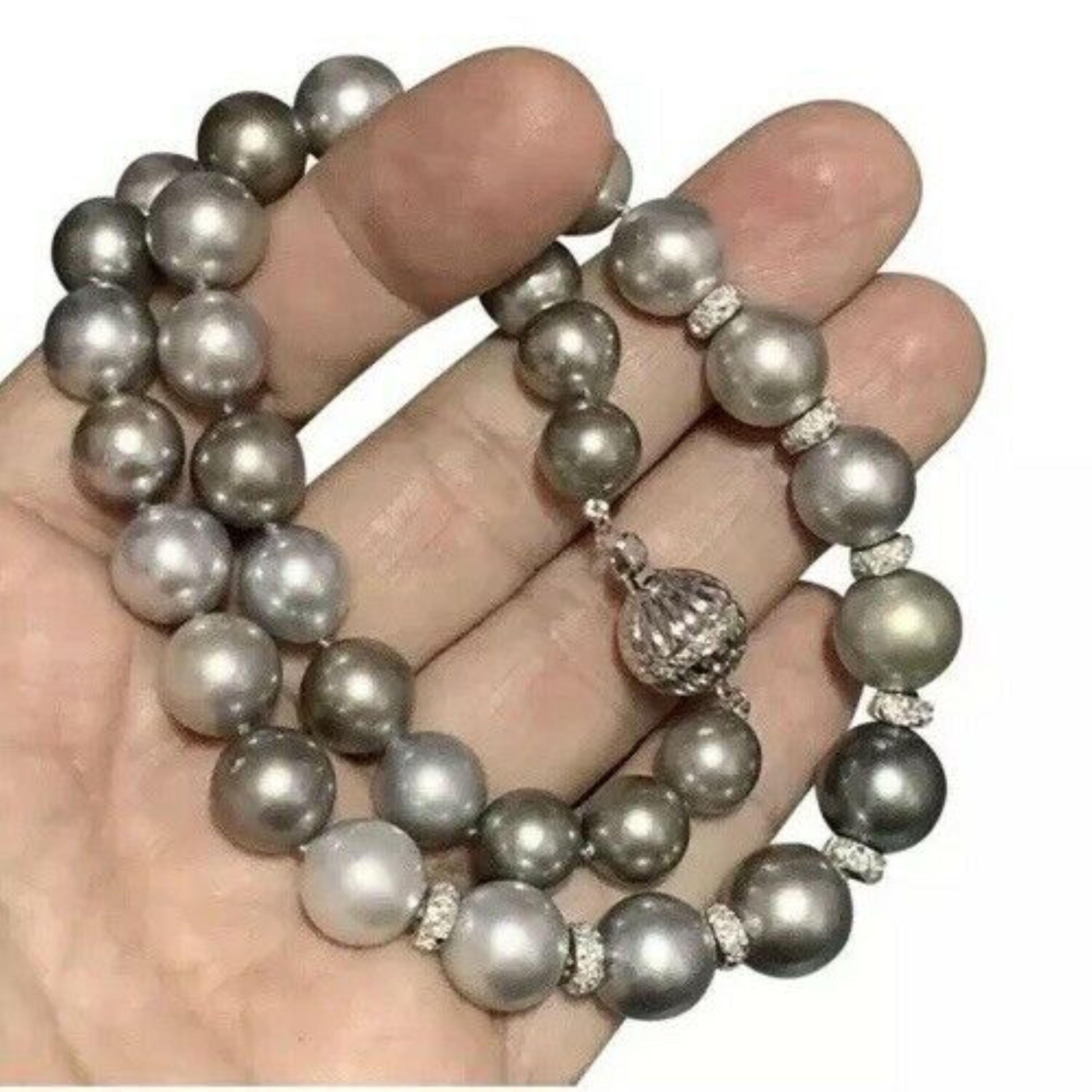 Diamond Tahitian Pearl Necklace 18k Gold Certified In New Condition For Sale In Brooklyn, NY