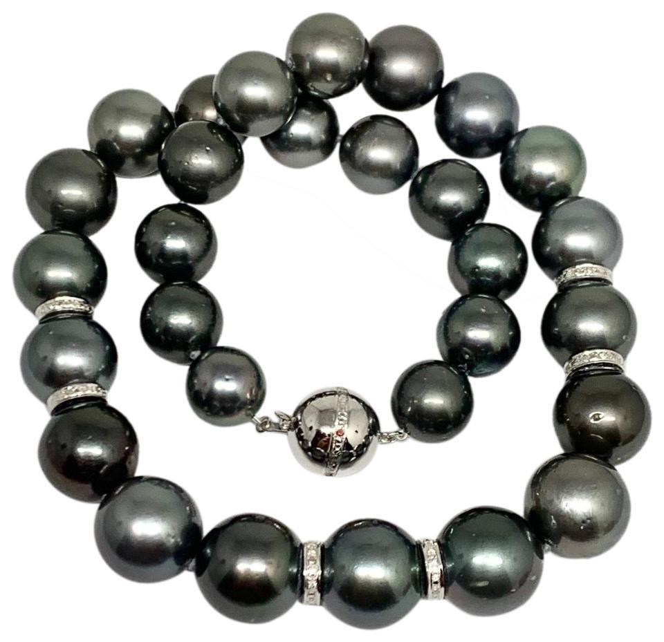 Diamond Tahitian Pearl Necklace 14 Karat Gold Certified In New Condition For Sale In Brooklyn, NY
