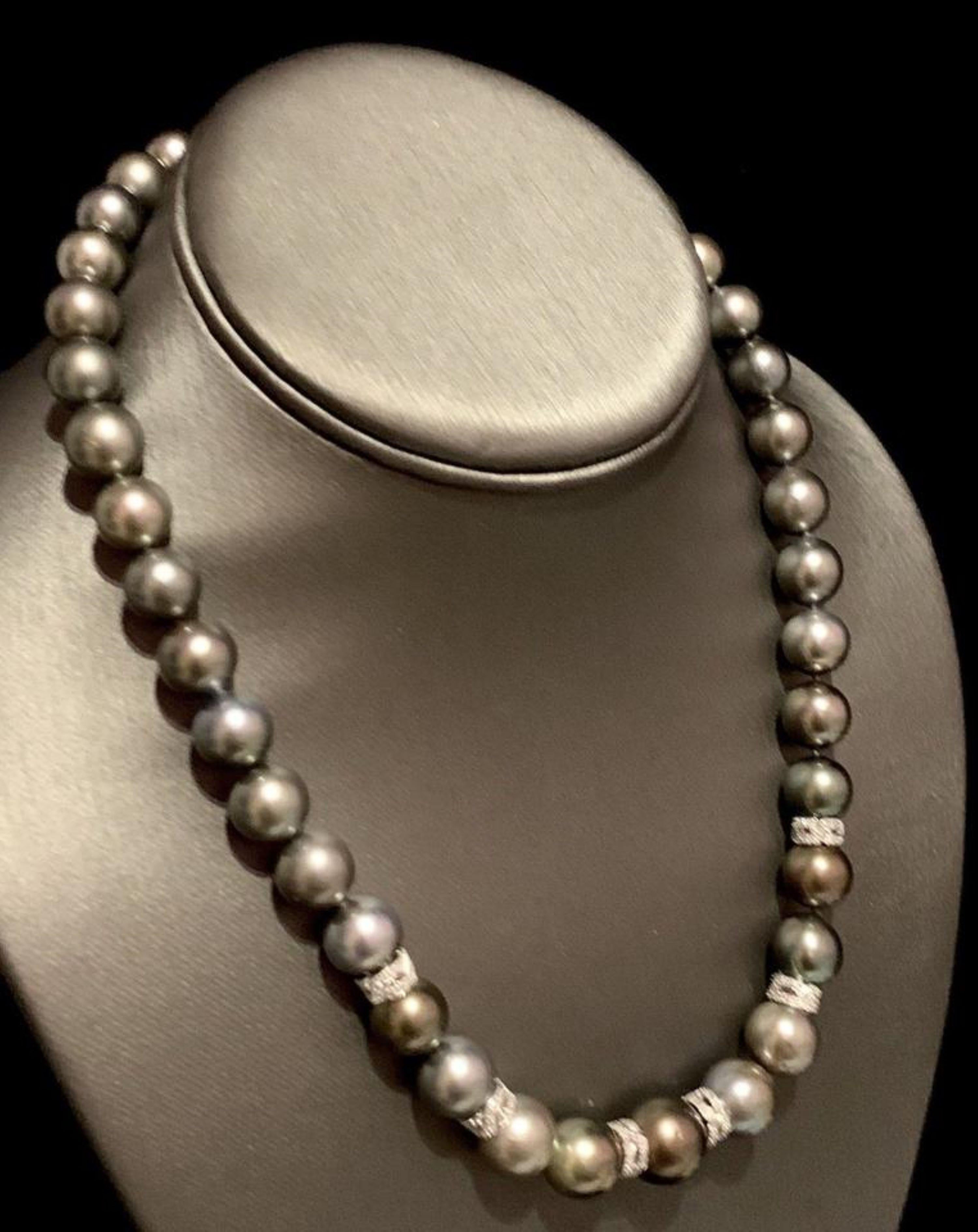 Diamond Tahitian Pearl Necklace 18k Gold Certified For Sale 4