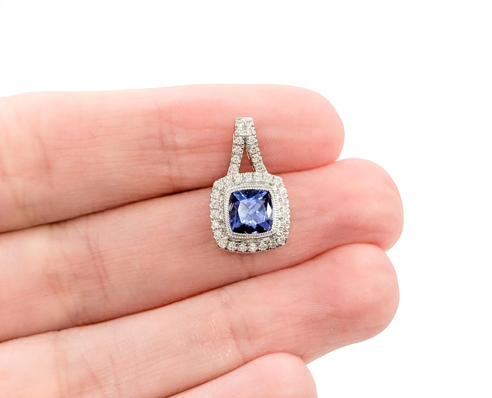 Contemporaneo Ciondolo a goccia con diamante e tanzanite in oro bianco in vendita