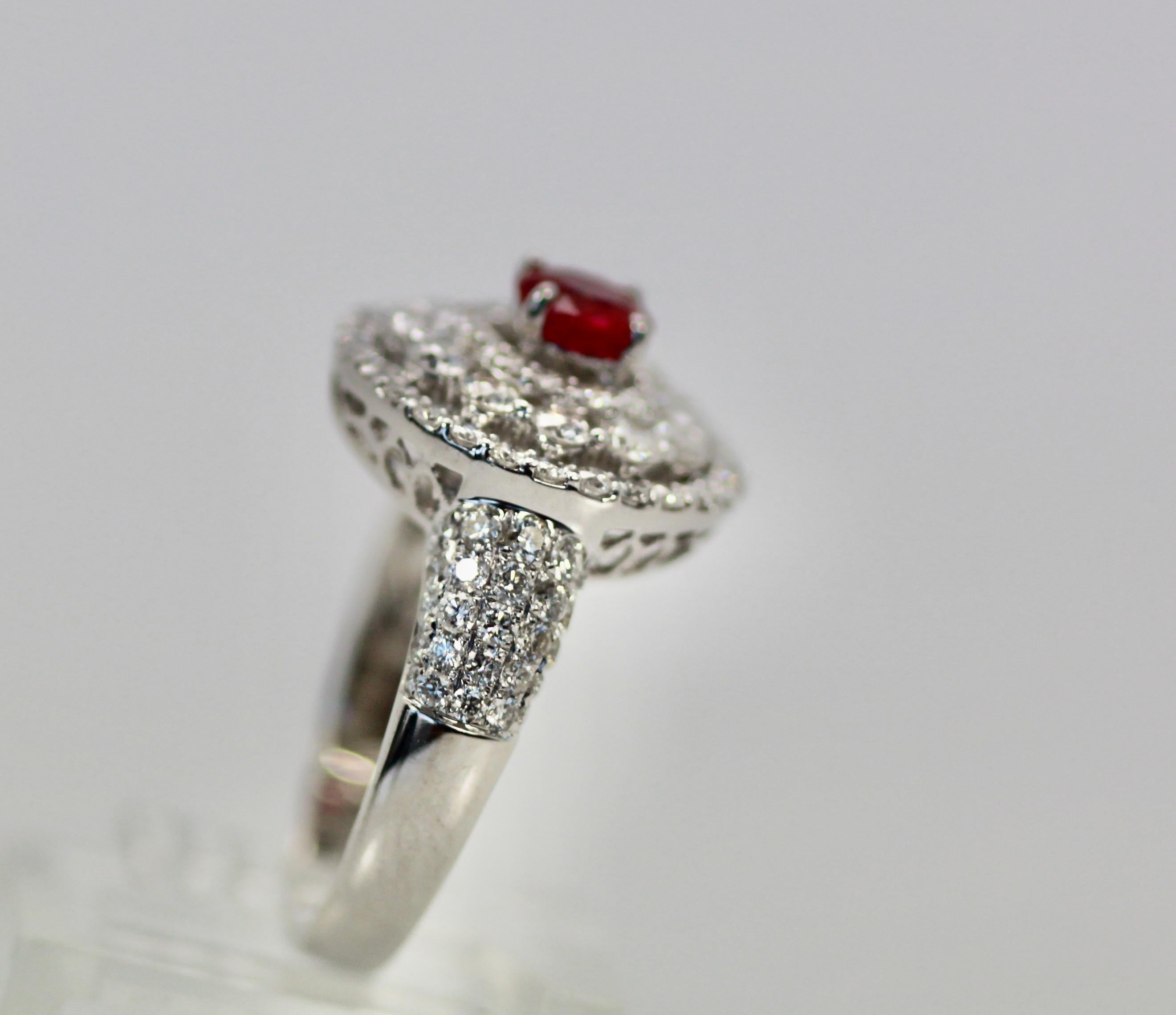 Diamond Target Ring 2 Carat Ruby Center 18 Karat In New Condition For Sale In North Hollywood, CA