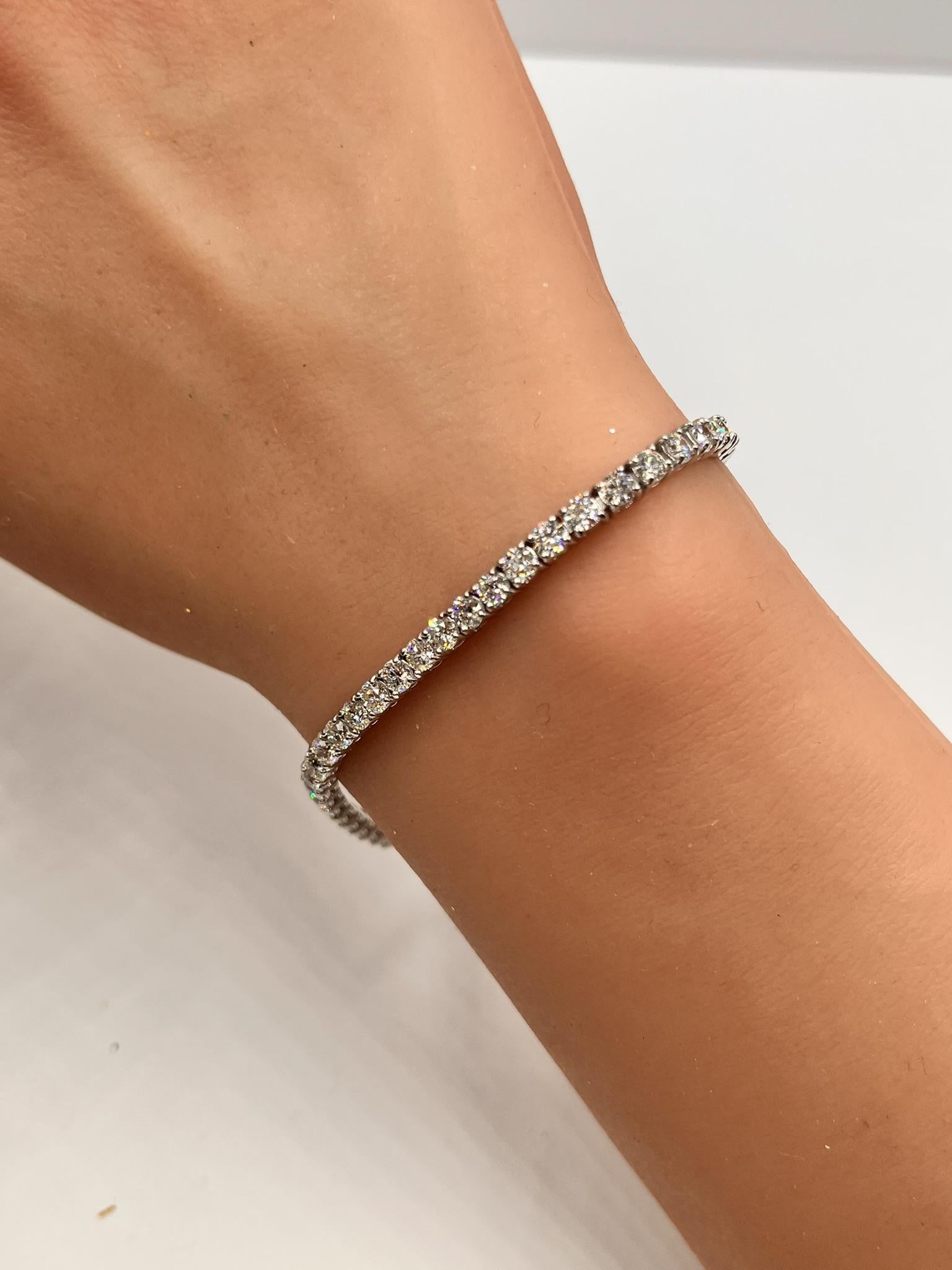 Diamond Tennis 18K Gold Bracelet in vendita 5