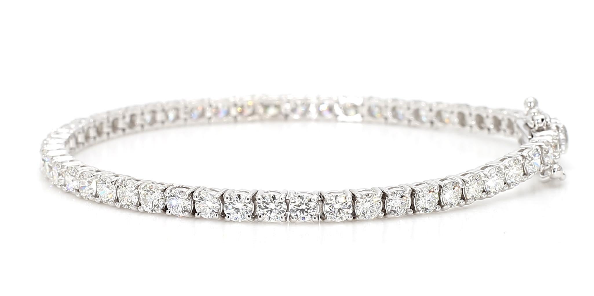 Diamond Tennis 18K Gold Bracelet In condizioni Nuovo in vendita a New York, NY