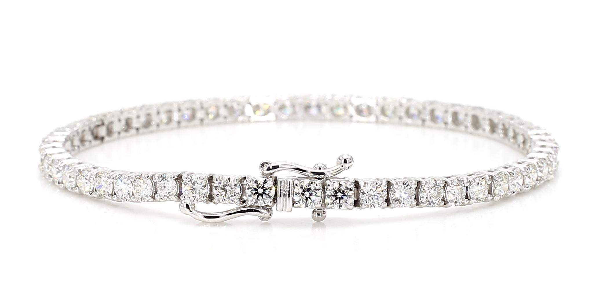 Diamond Tennis 18K Gold Bracelet in vendita 1