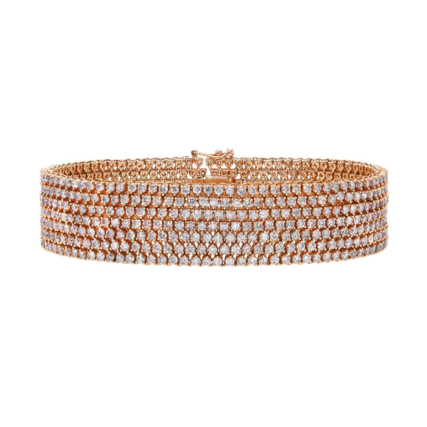 Impressive 18K rose gold flexible Diamond Tennis Bracelet, weighing a total of 13.42 carats.
Diamond color: G-H
Diamond clarity: VS-SI1
Diamond bracelet total length - 7